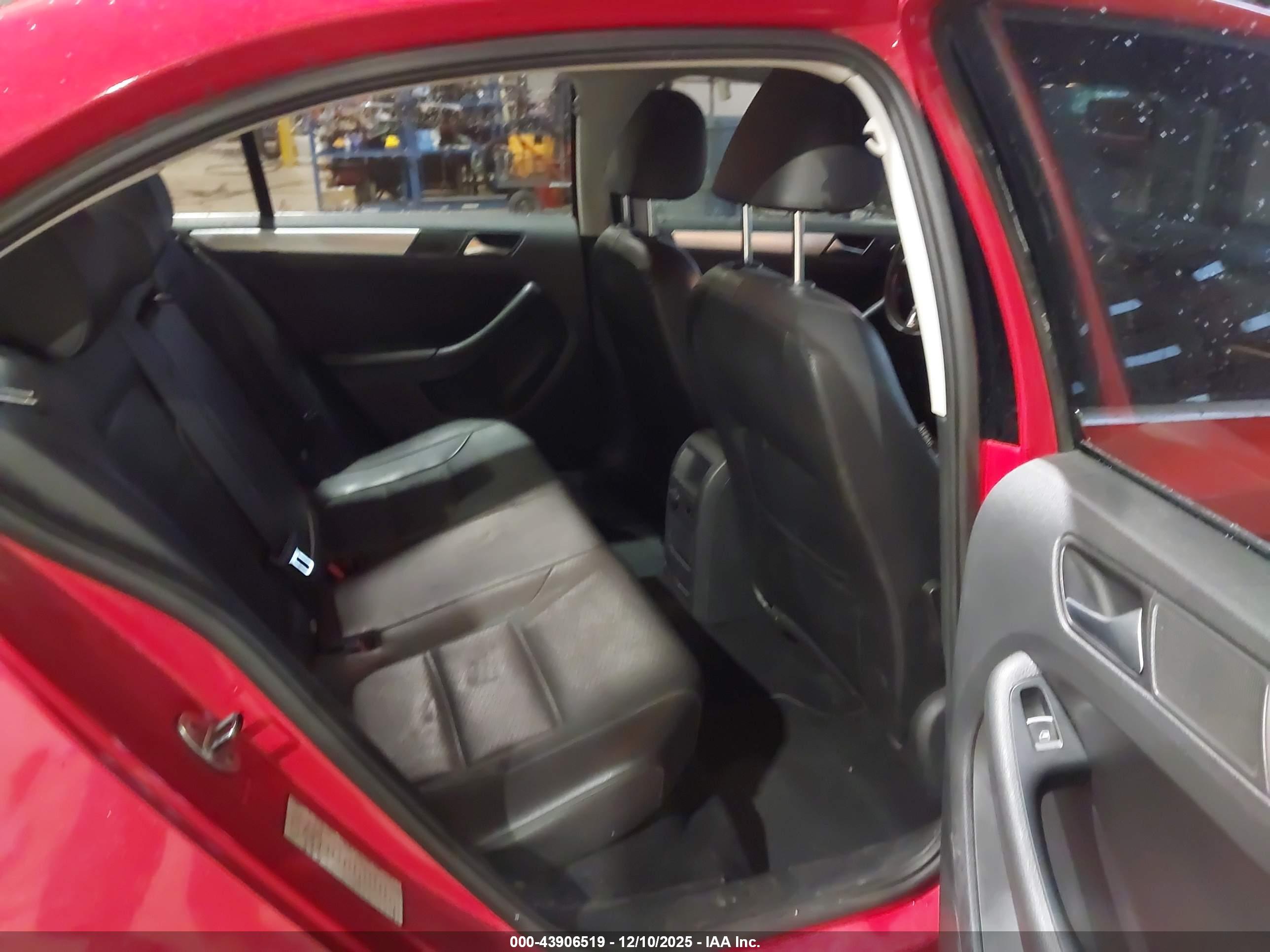 VOLKSWAGEN JETTA image 8