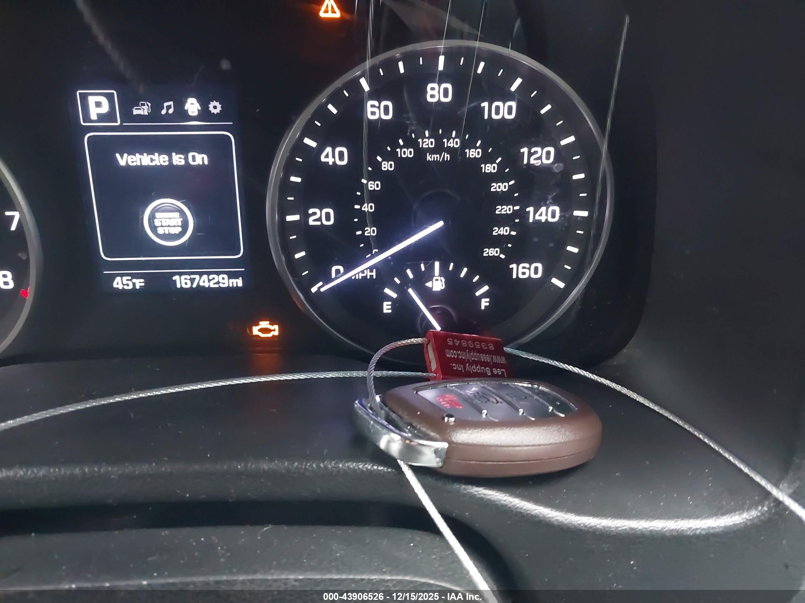 HYUNDAI ELANTRA image 11