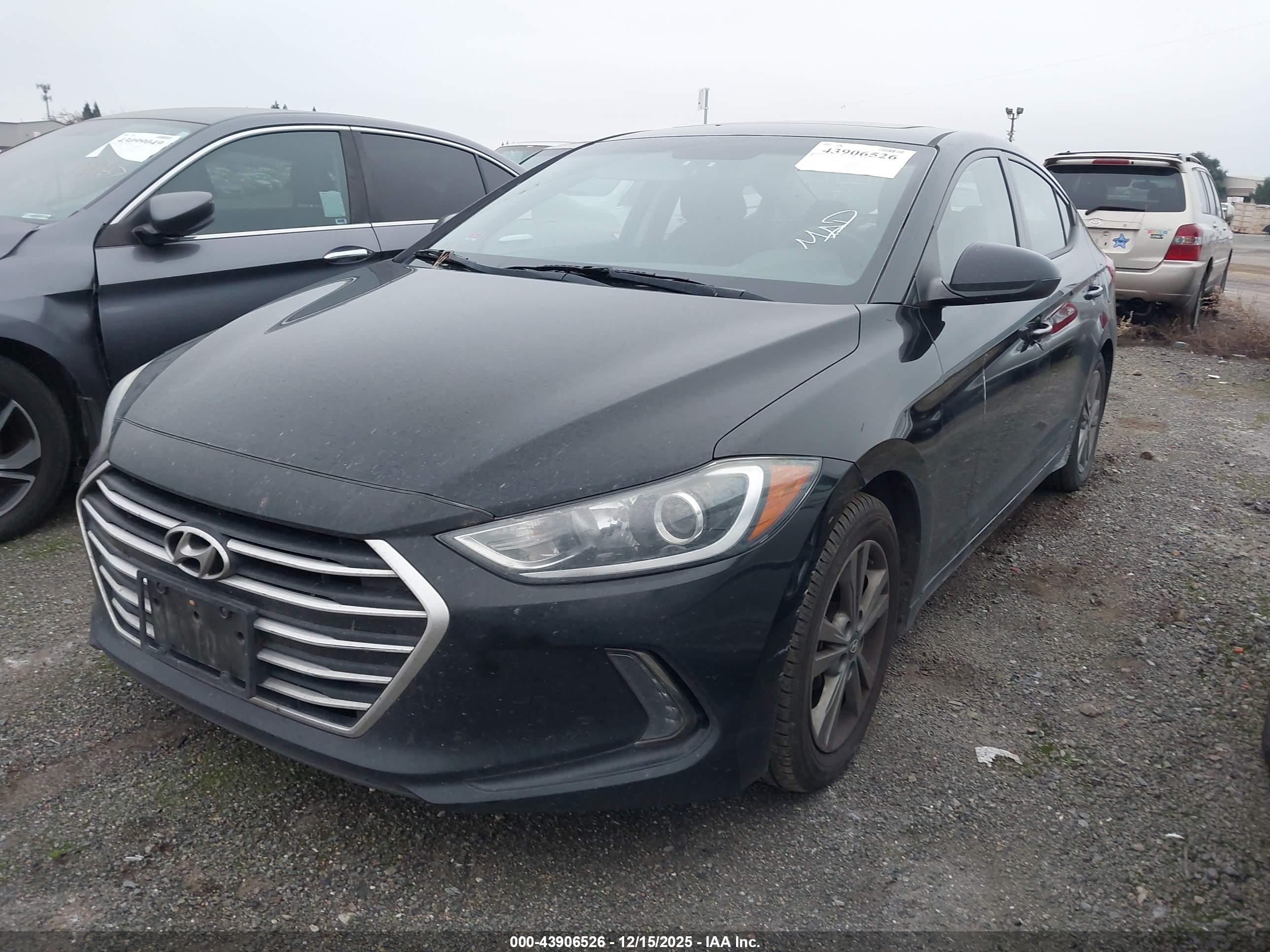 HYUNDAI ELANTRA image 2