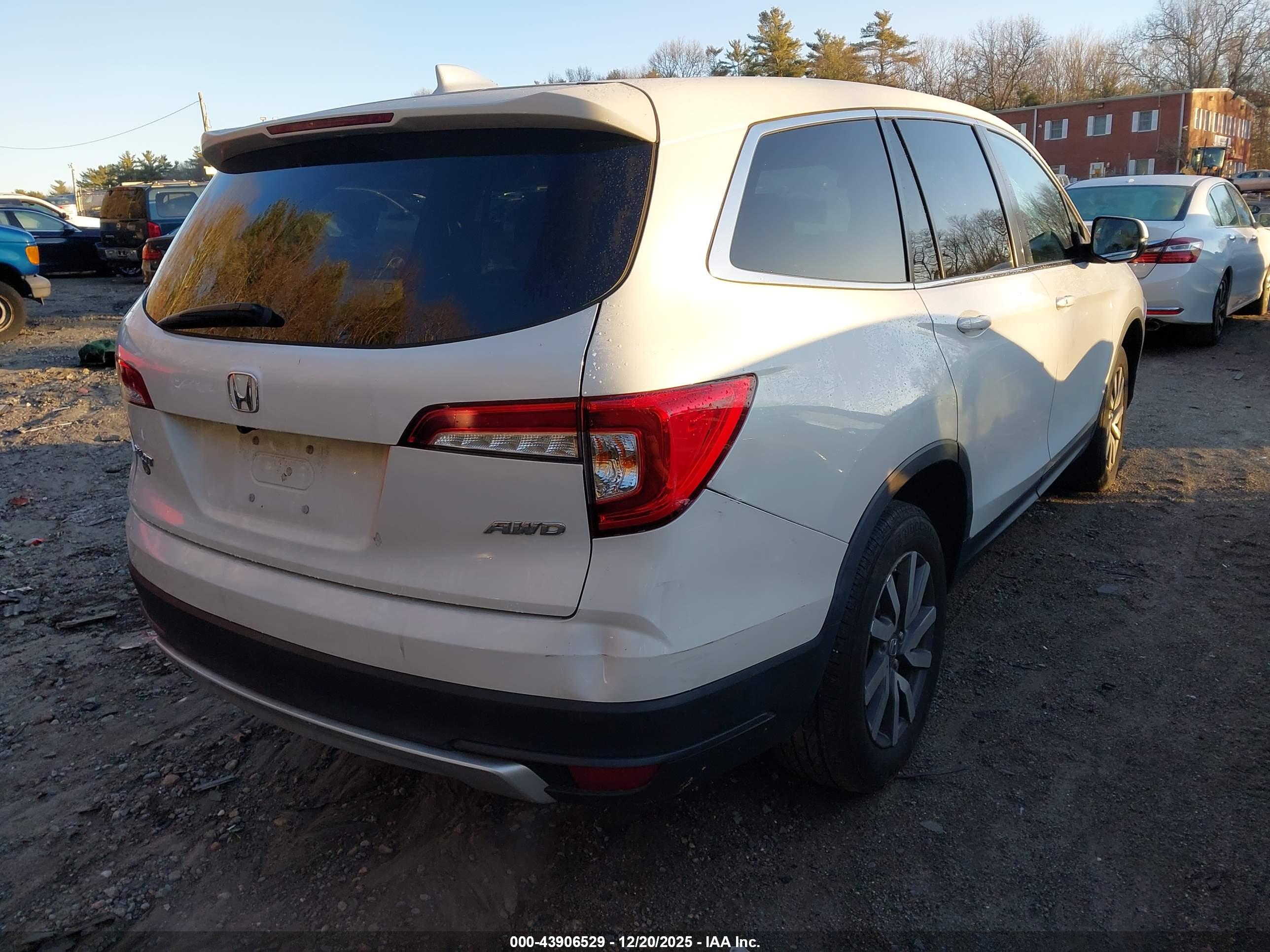 HONDA PILOT image 4