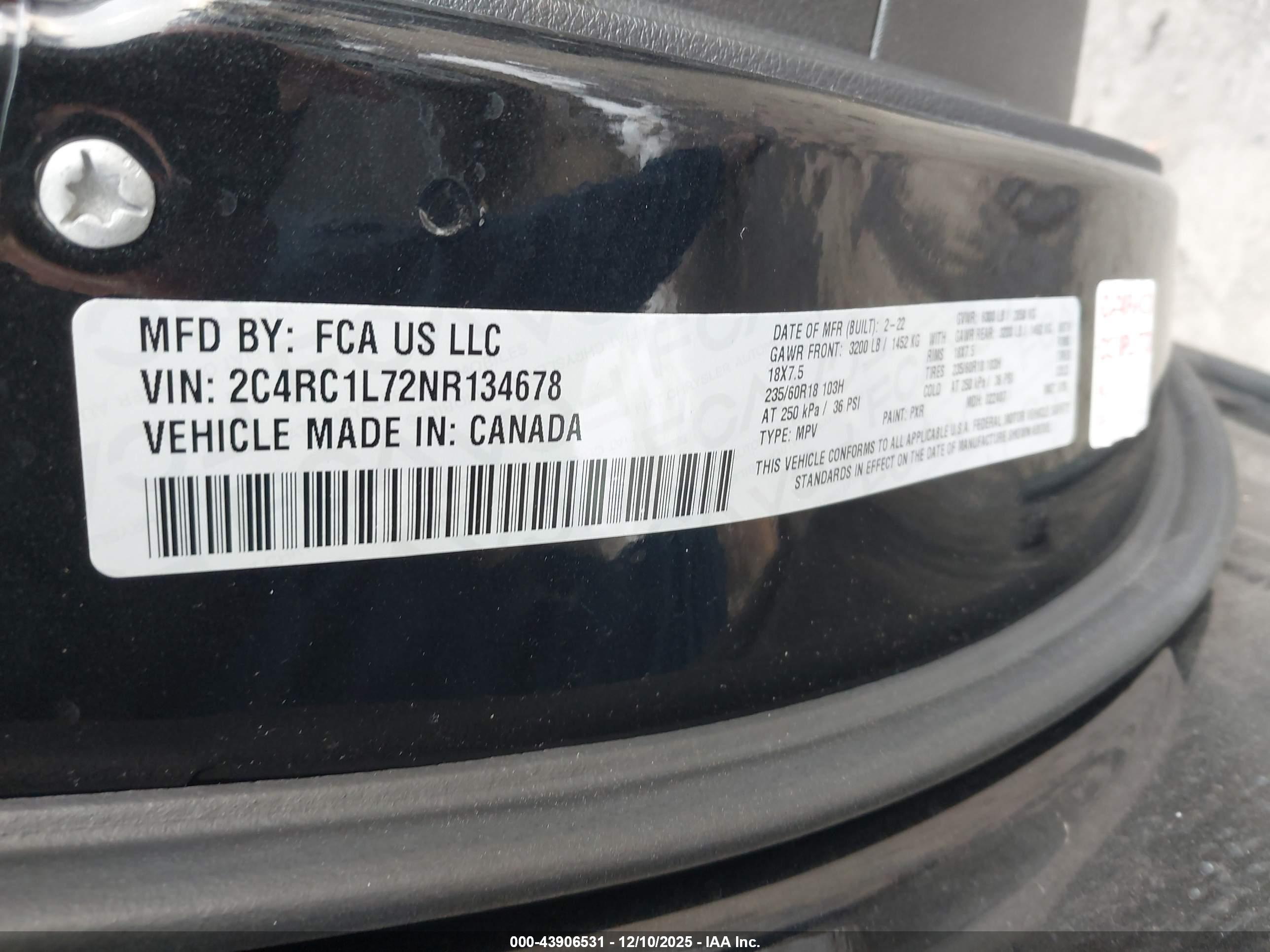 CHRYSLER PACIFICA image 9