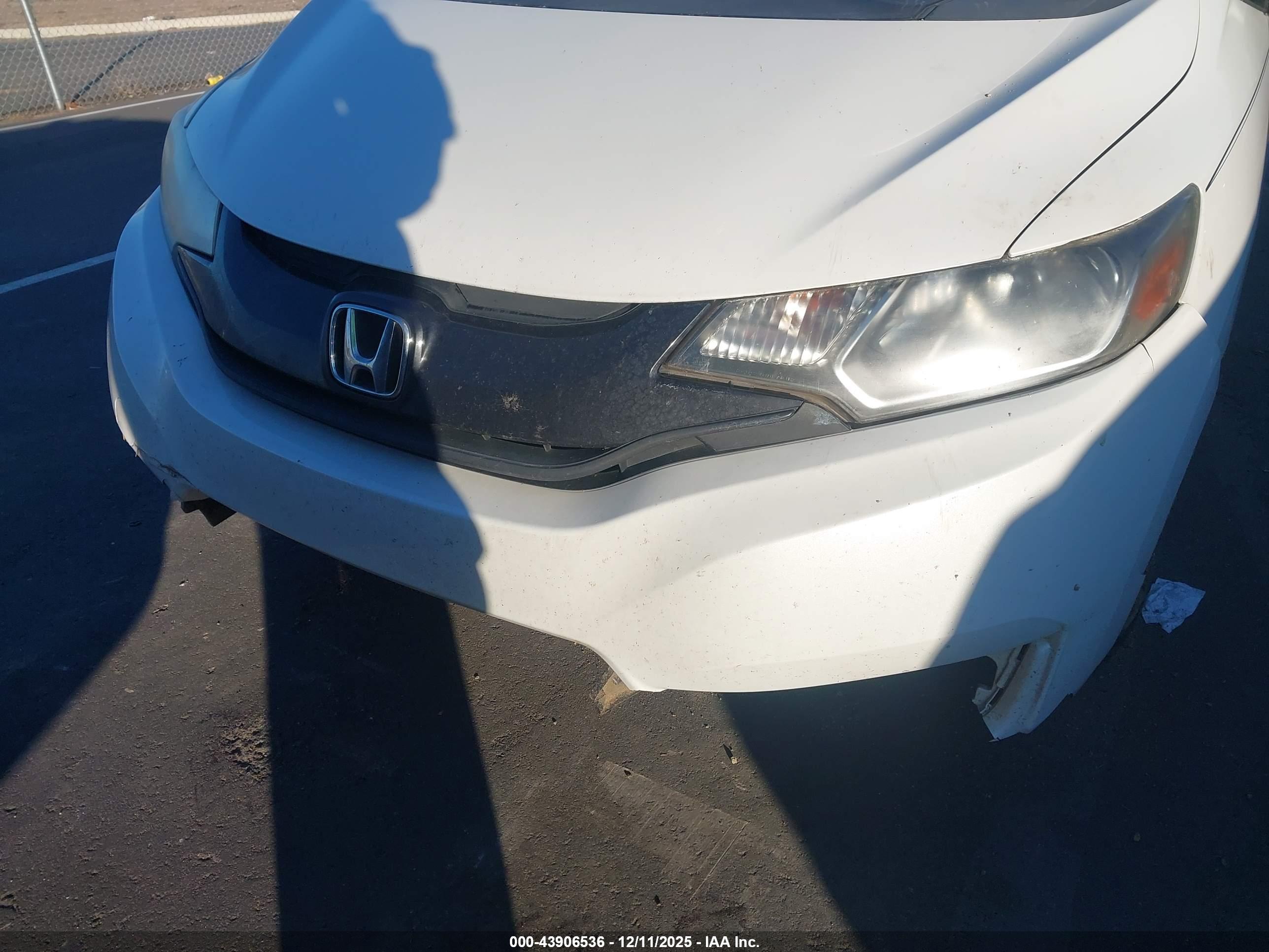 HONDA FIT image 6