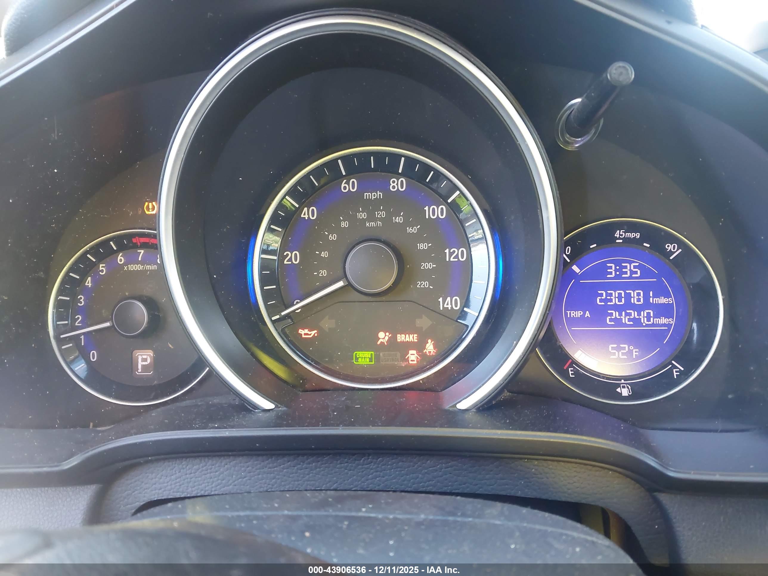 HONDA FIT image 7