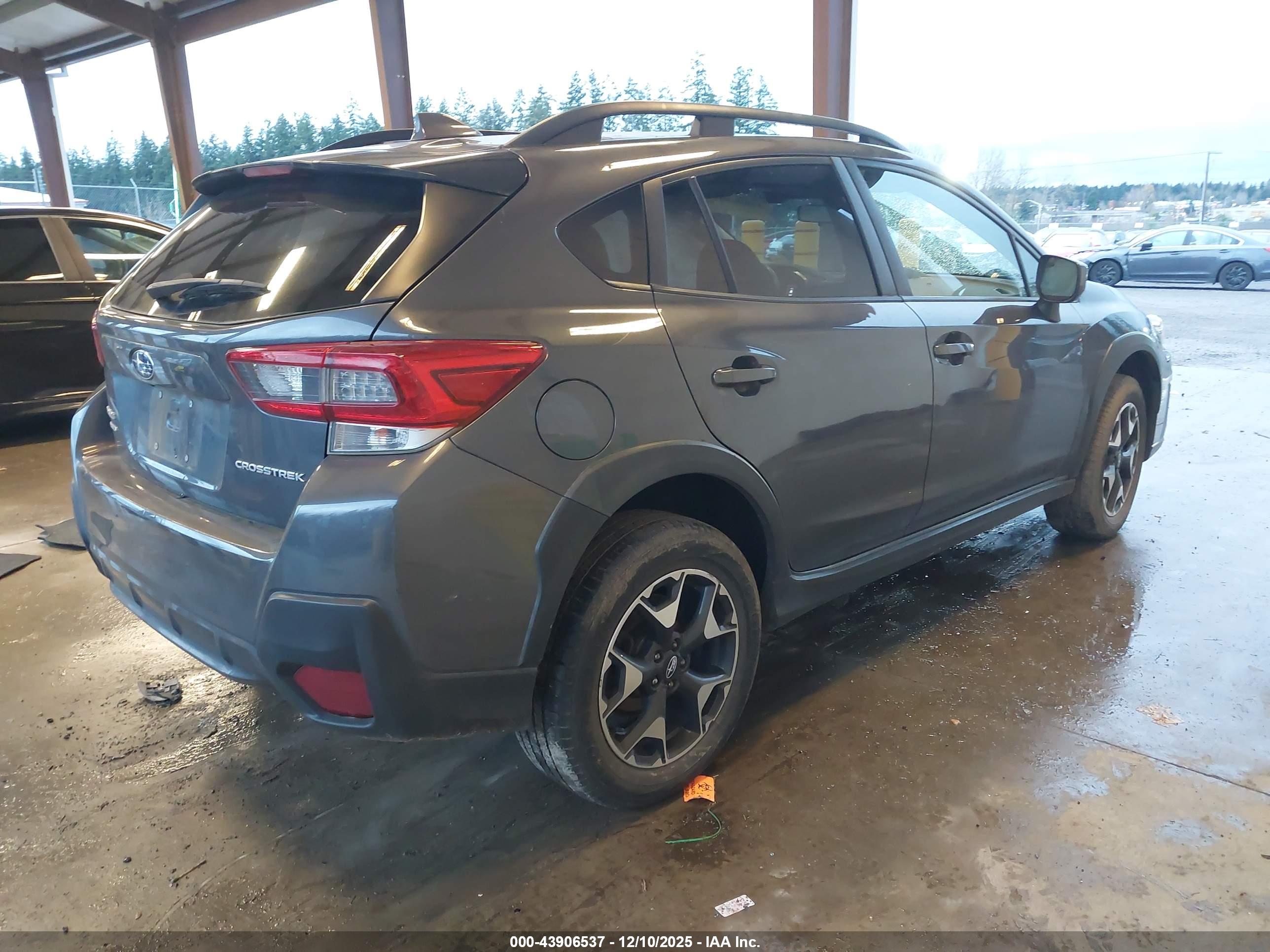 SUBARU CROSSTREK image 4