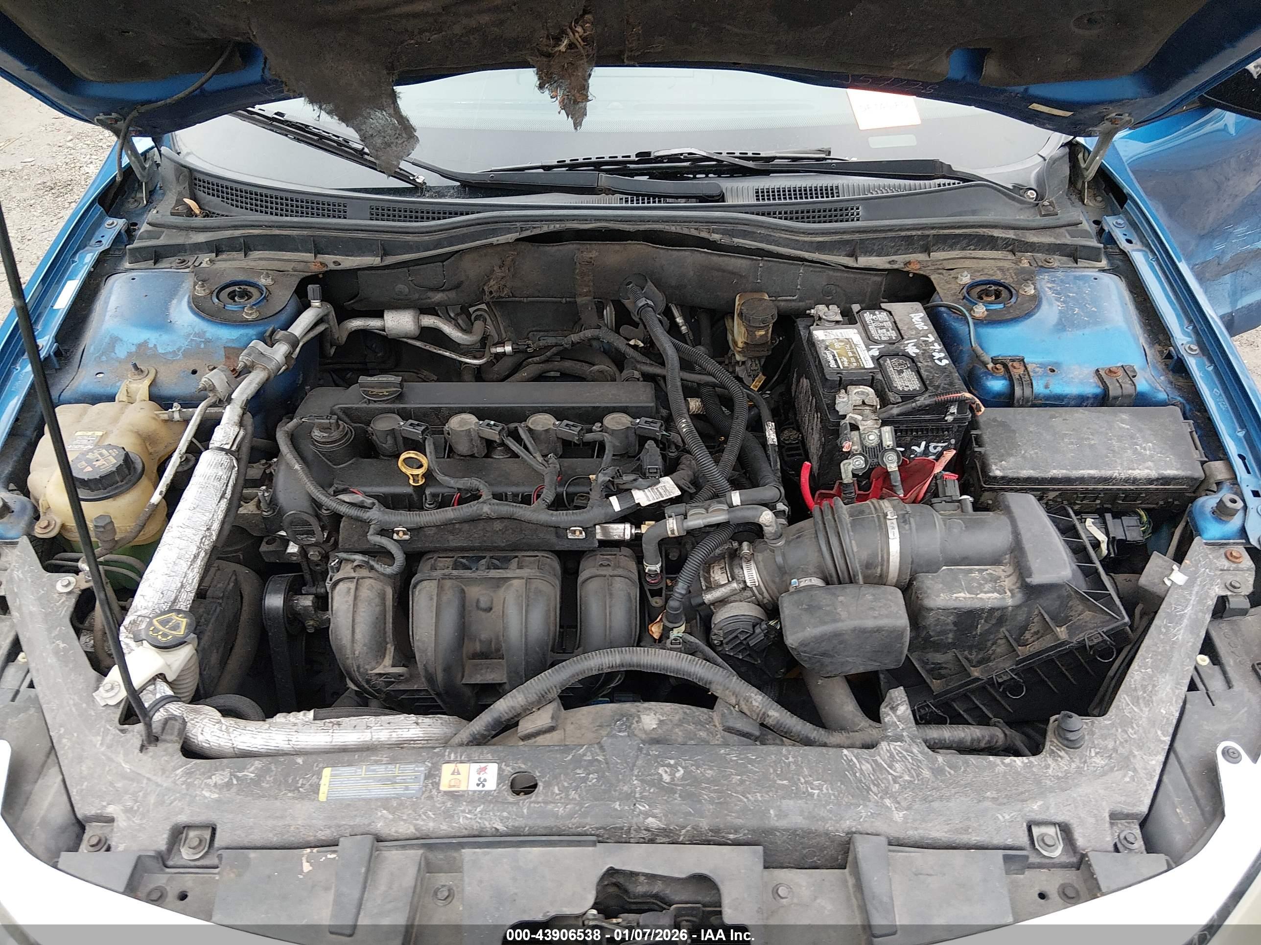 FORD FUSION image 10