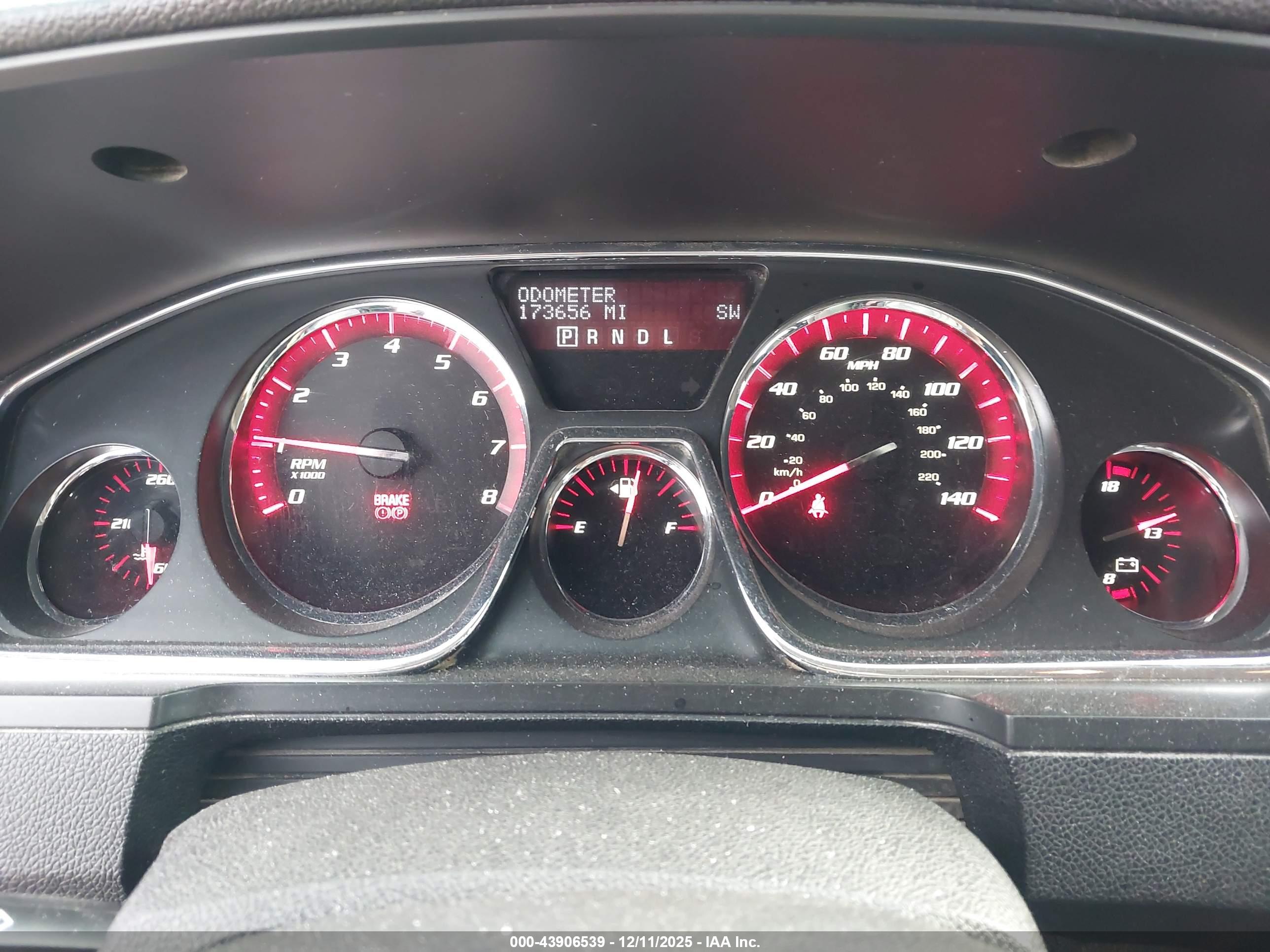 GMC ACADIA image 7