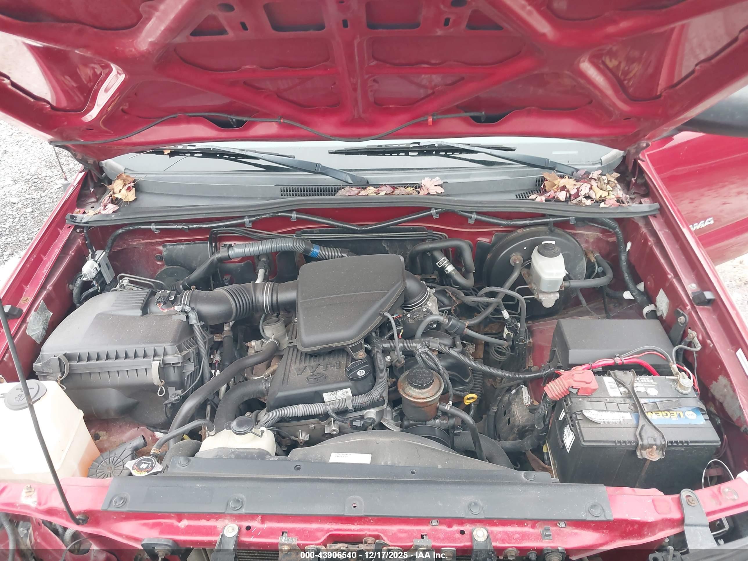 TOYOTA TACOMA image 10