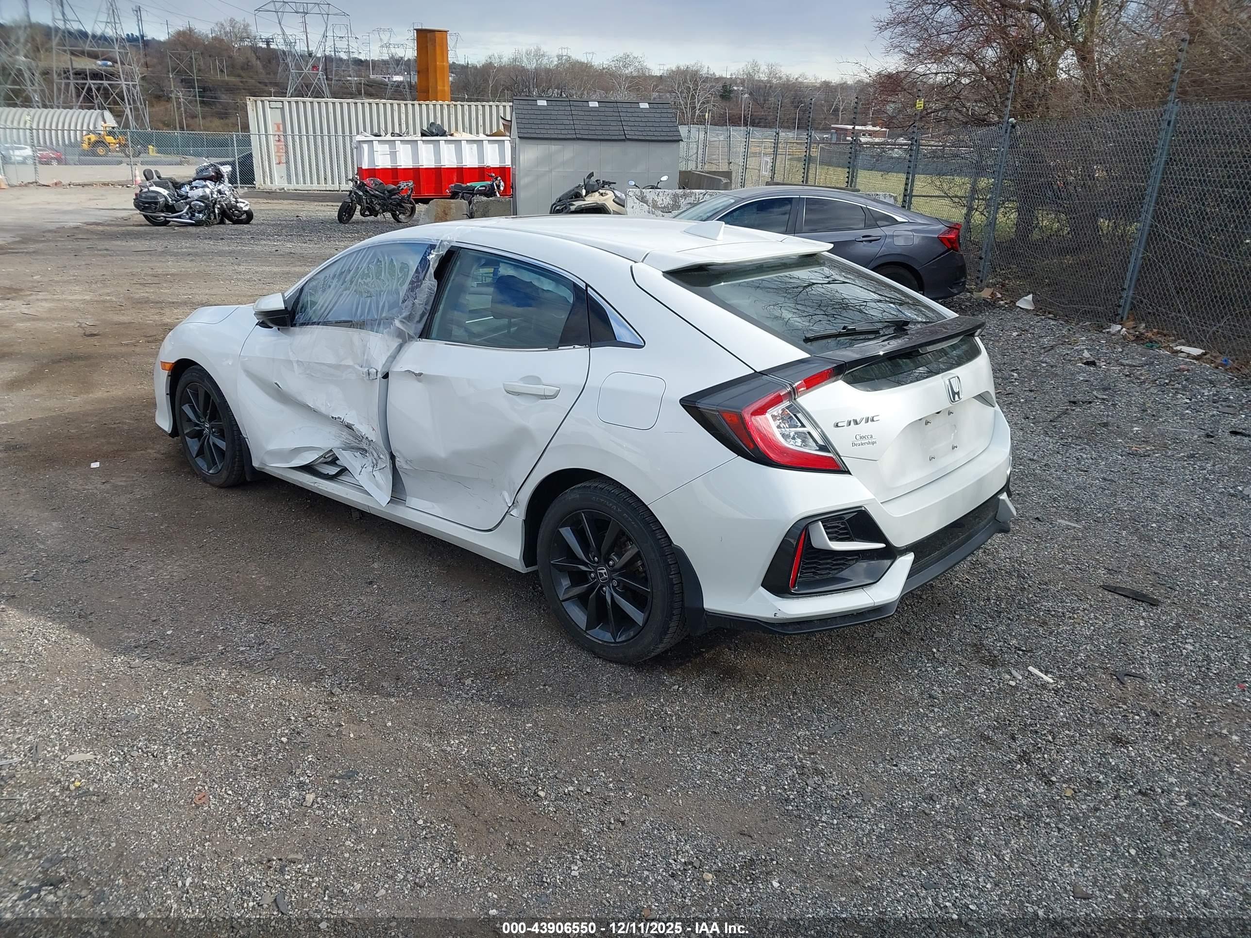 HONDA CIVIC image 3