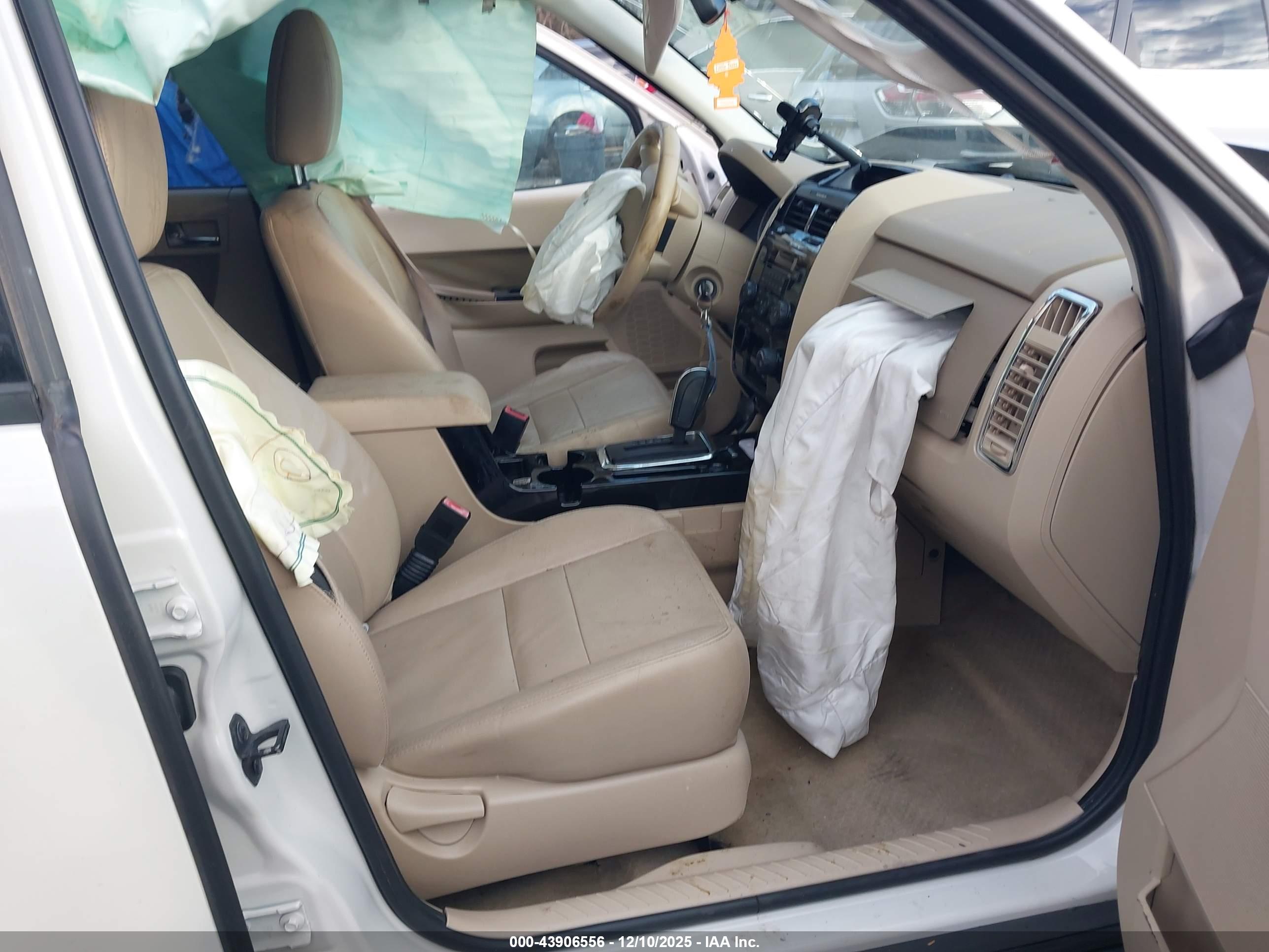 FORD ESCAPE image 5