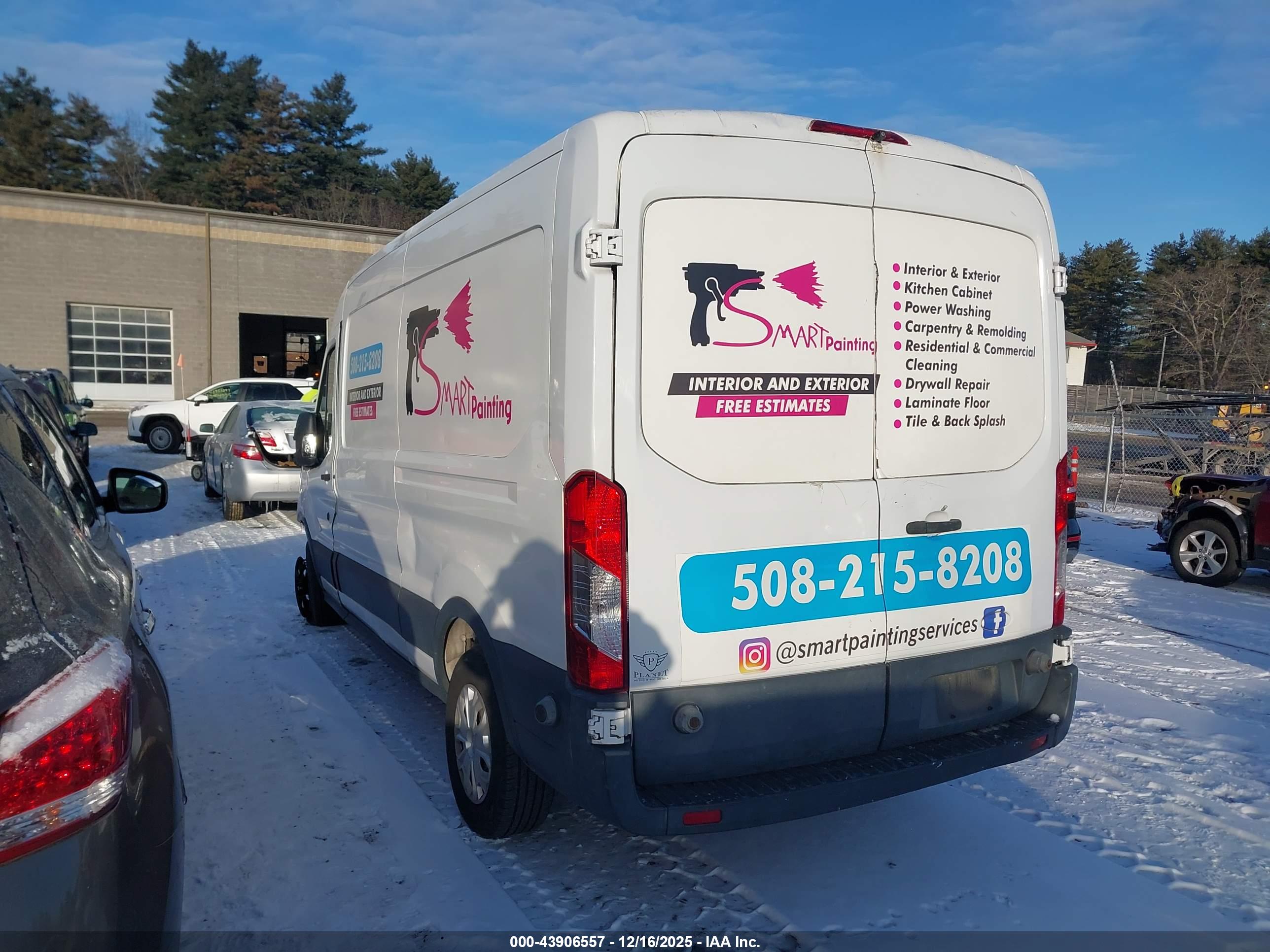 FORD TRANSIT-250 image 3