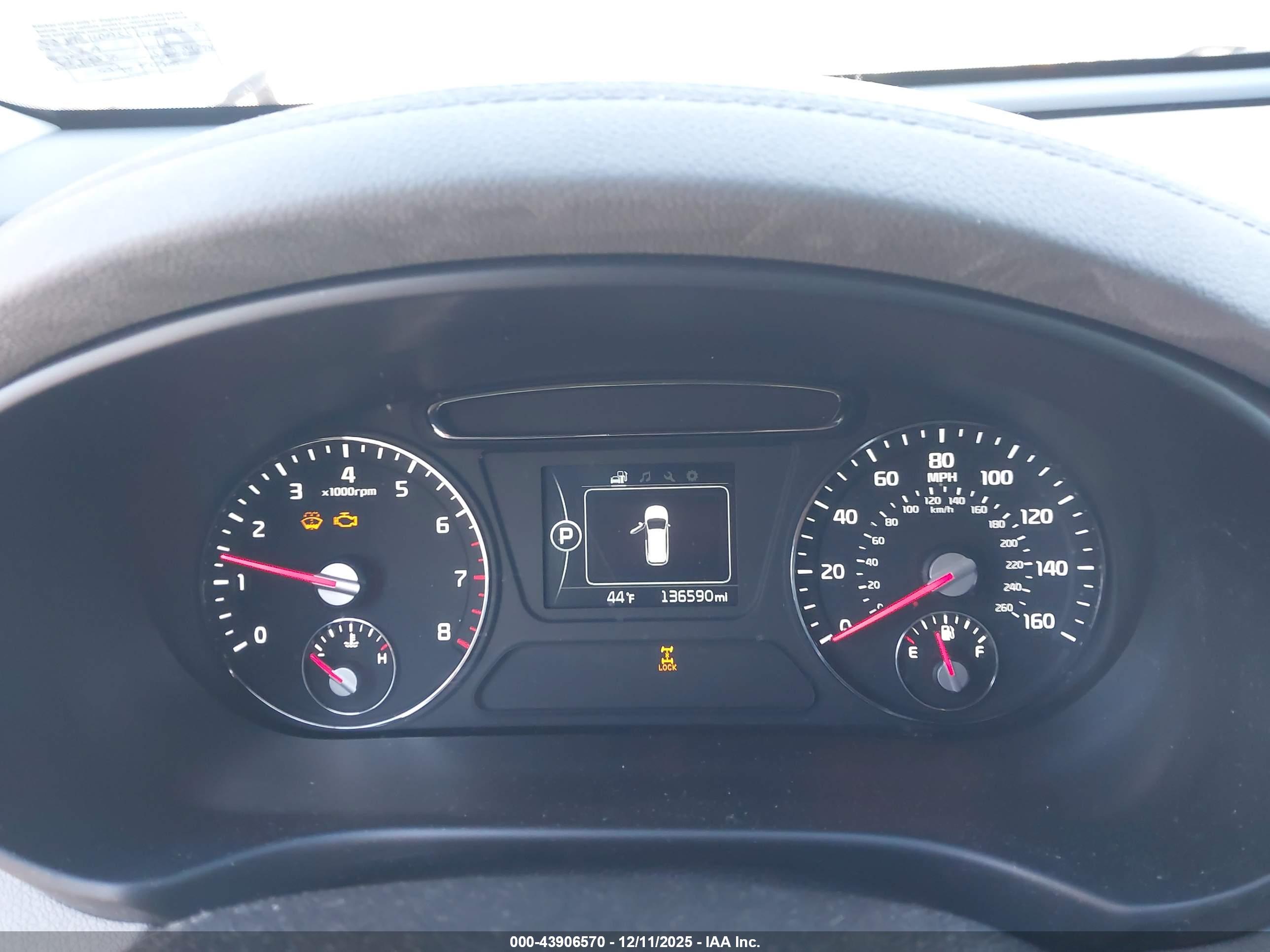 KIA SORENTO image 7