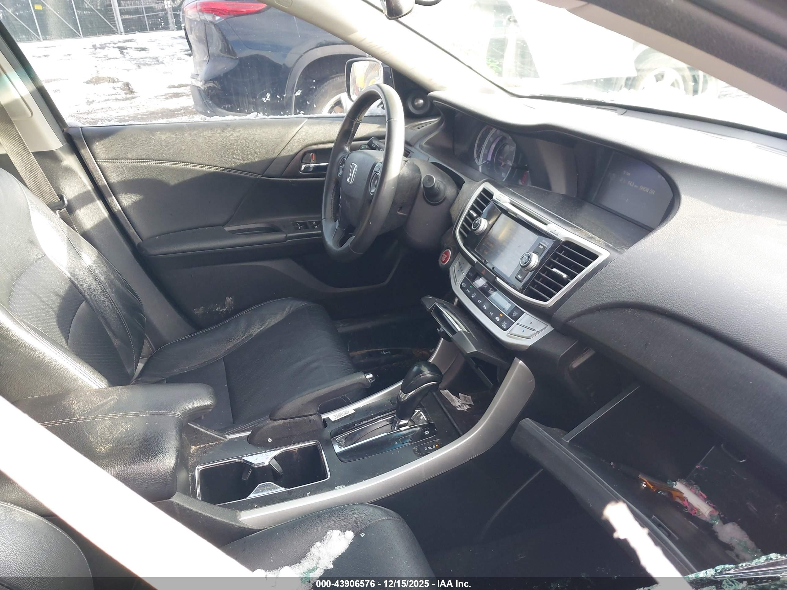 HONDA ACCORD image 5