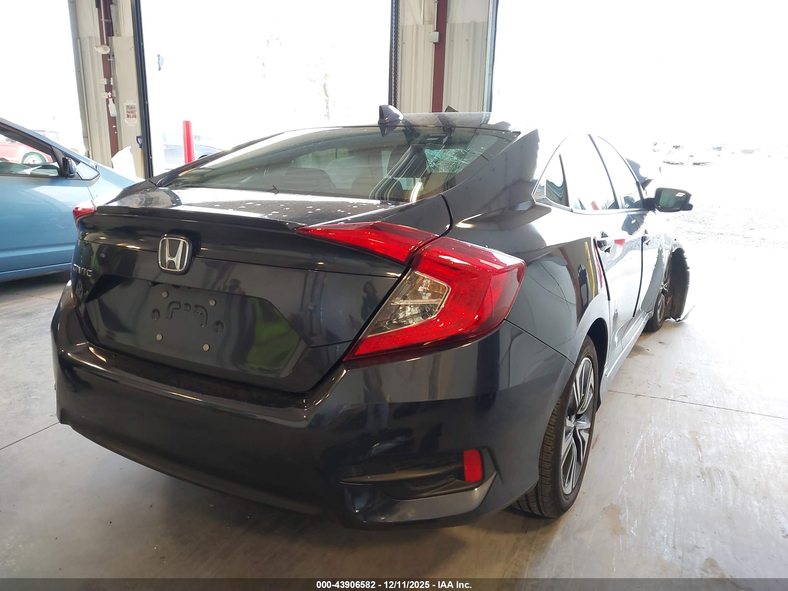 HONDA CIVIC image 4