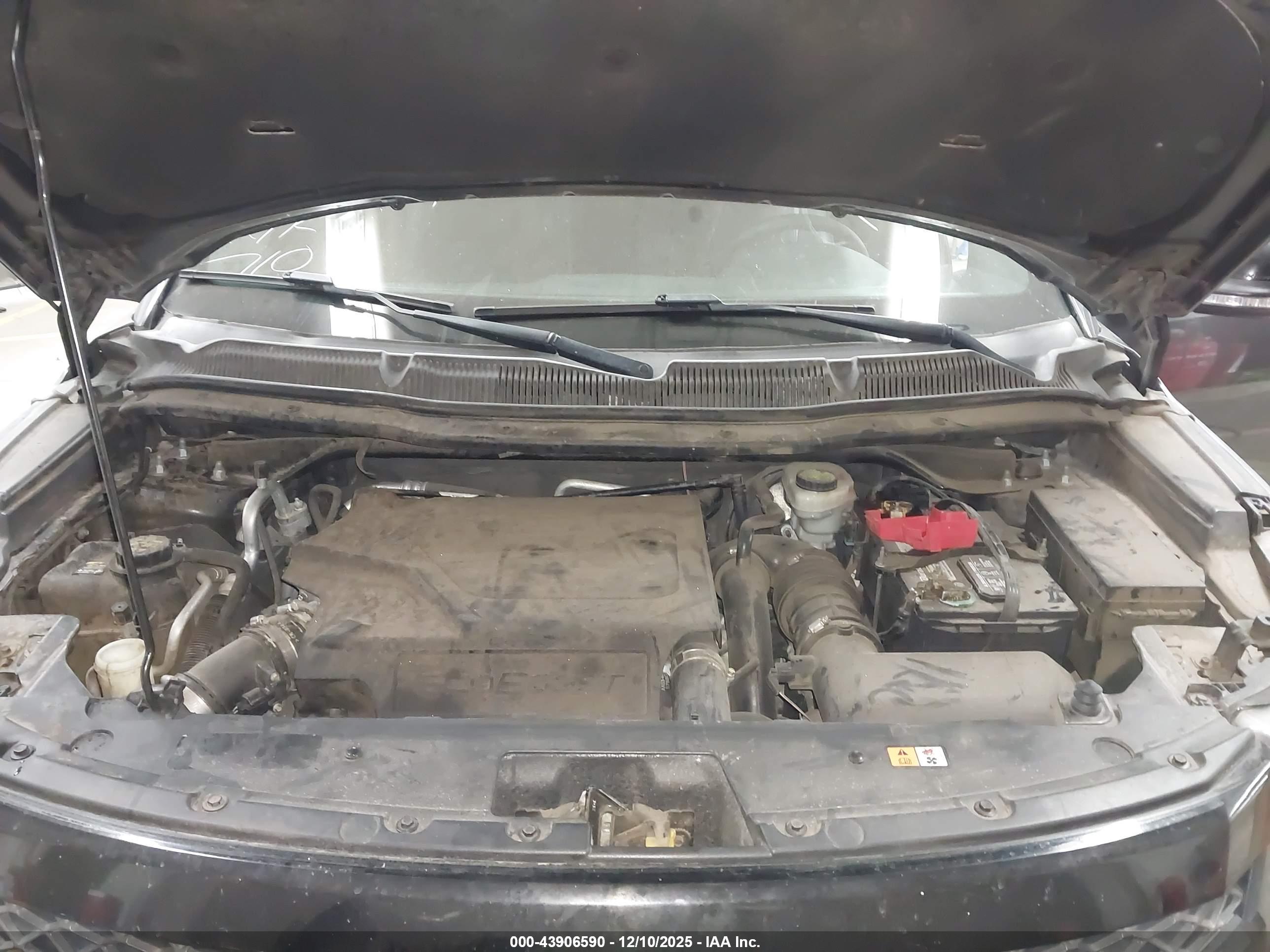 FORD EXPLORER image 10