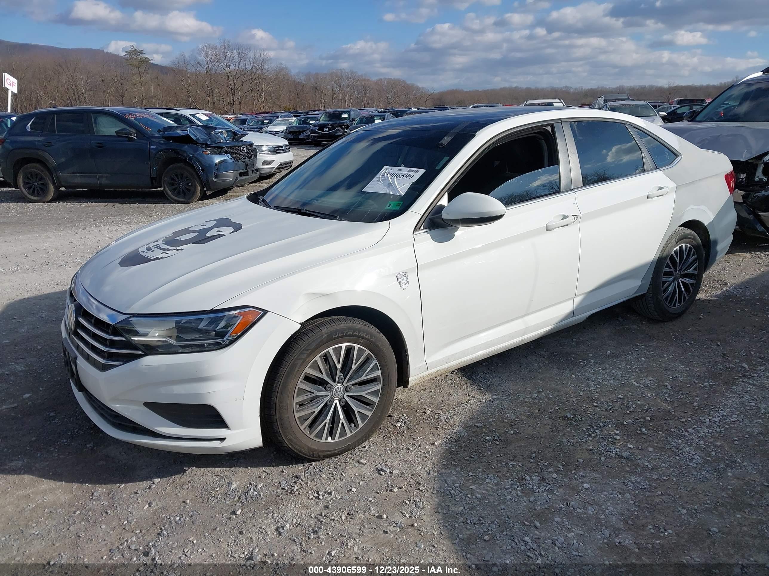 VOLKSWAGEN JETTA image 2