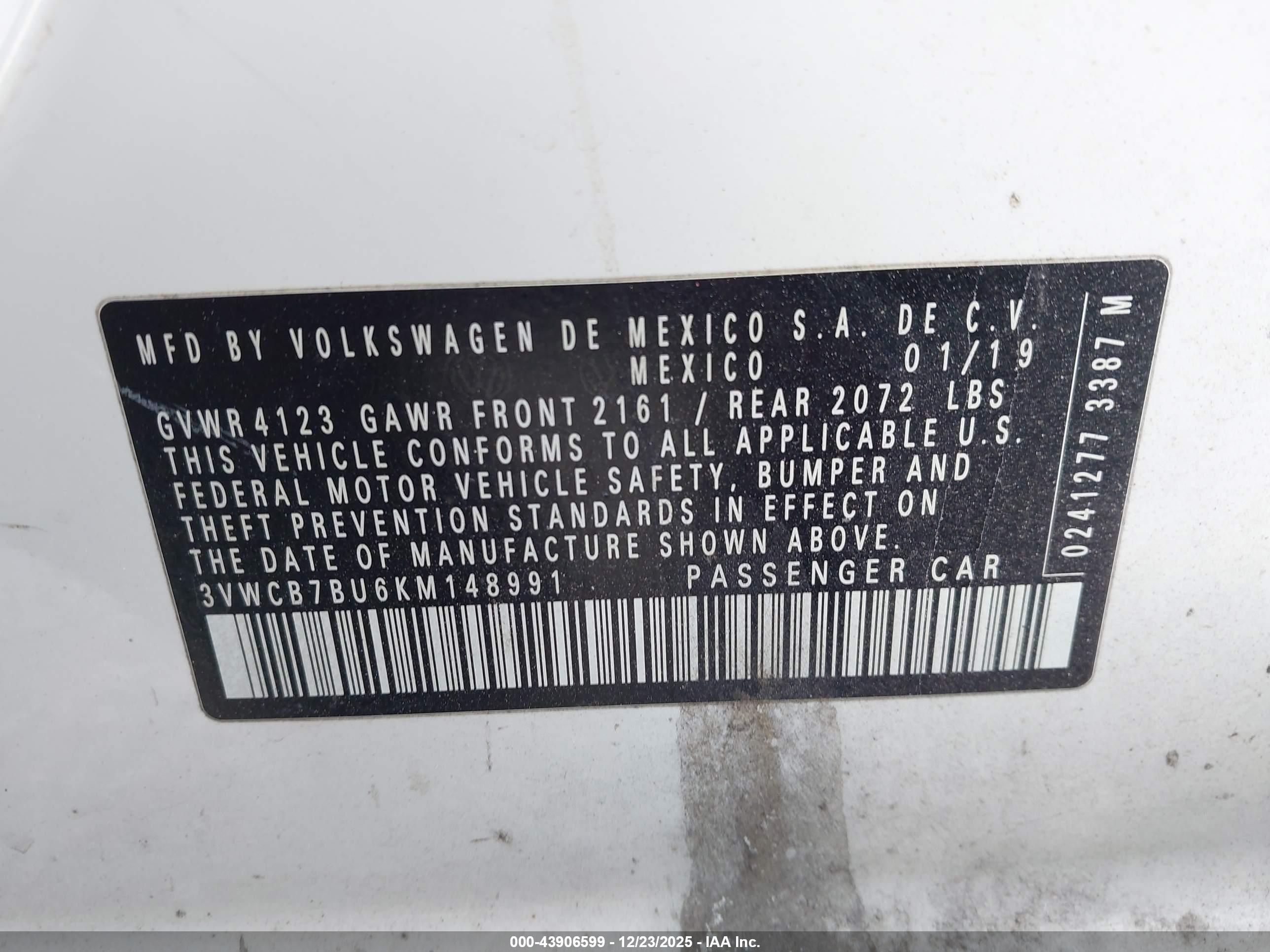 VOLKSWAGEN JETTA image 9