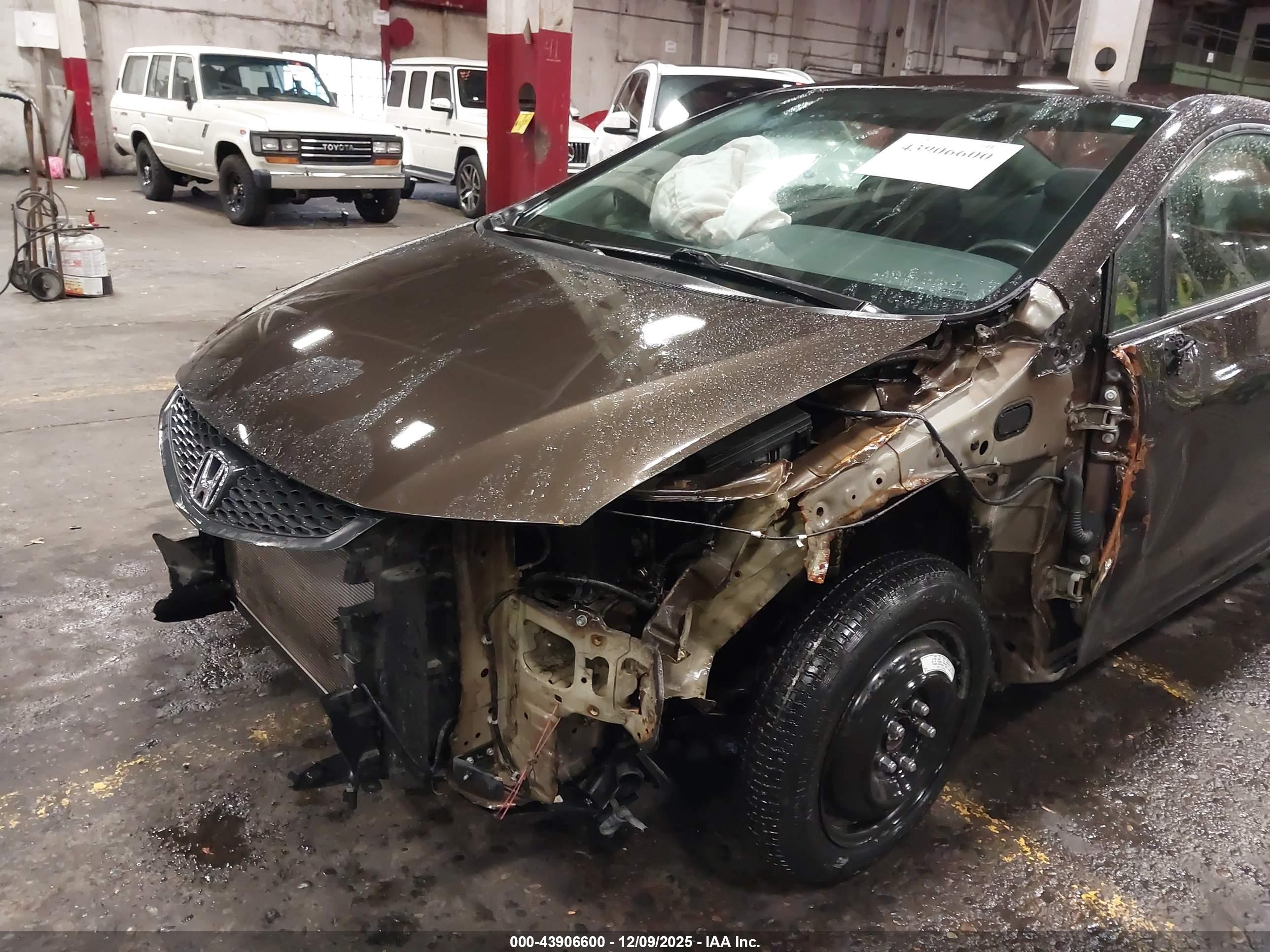 HONDA CIVIC image 6