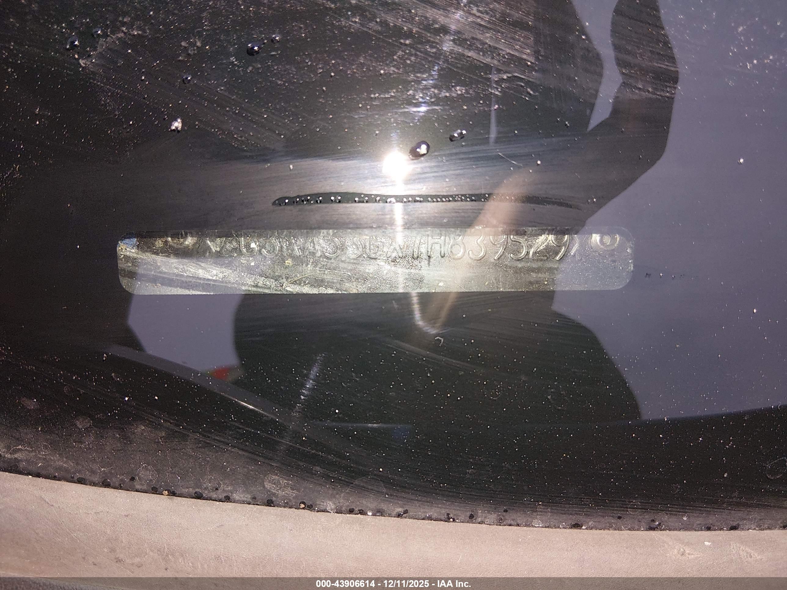 CHRYSLER 300 image 9