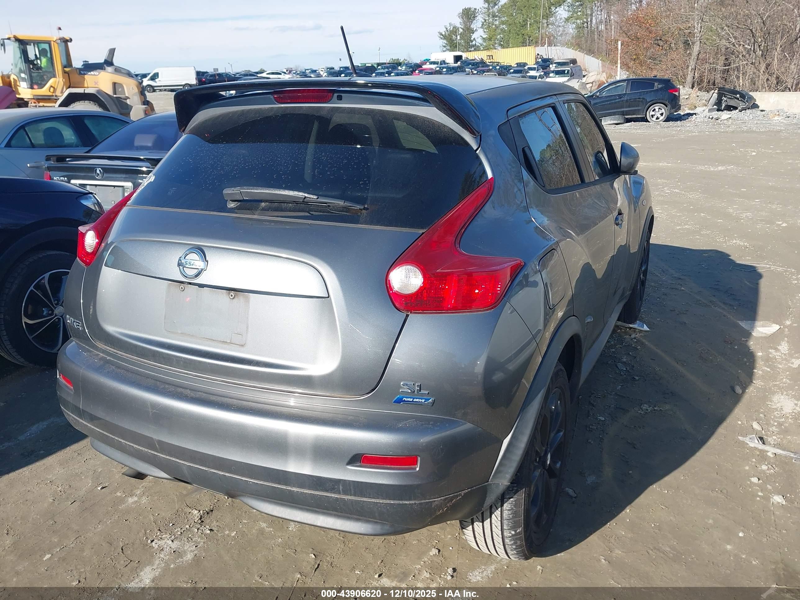 NISSAN JUKE image 4