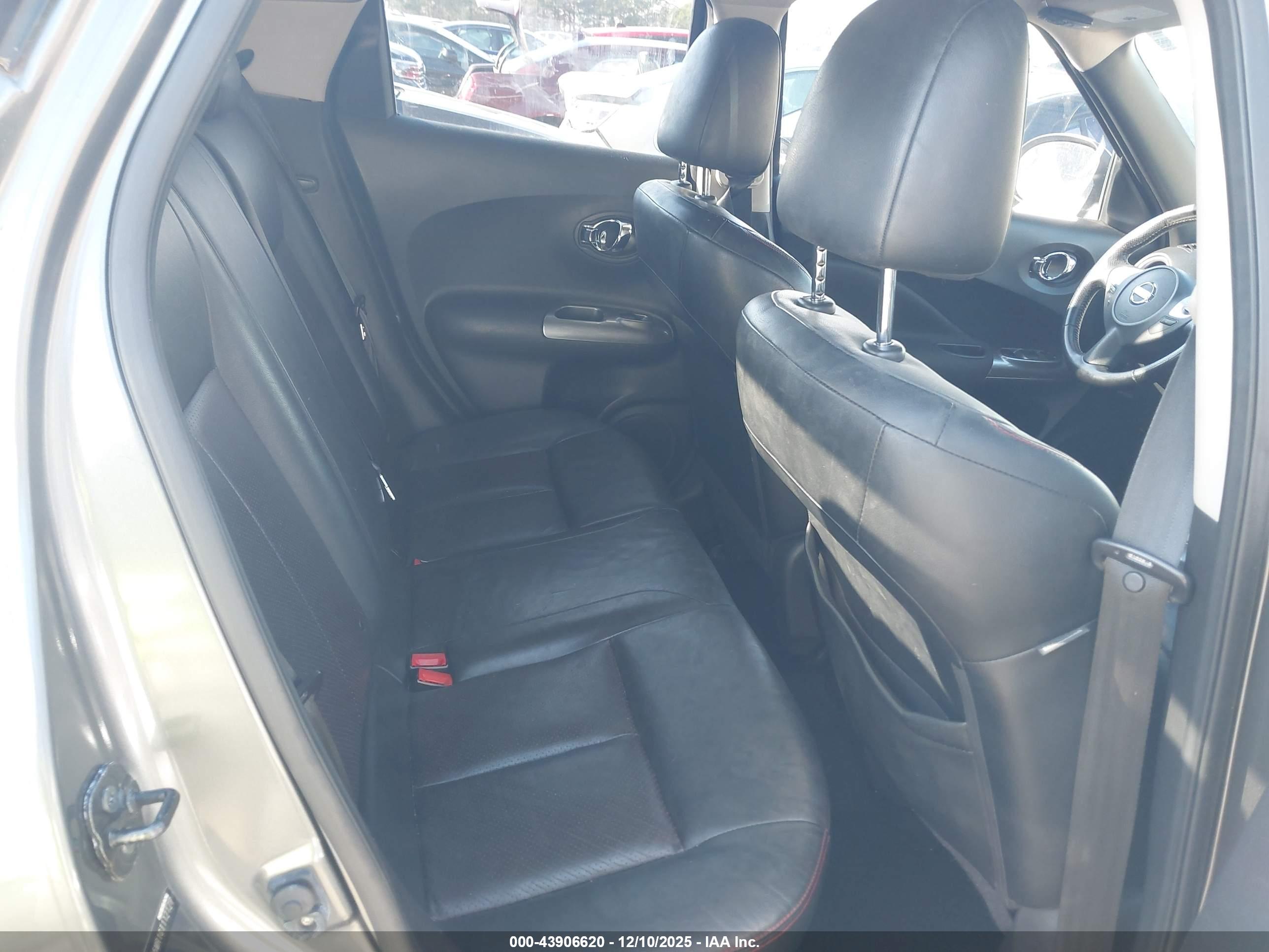 NISSAN JUKE image 8