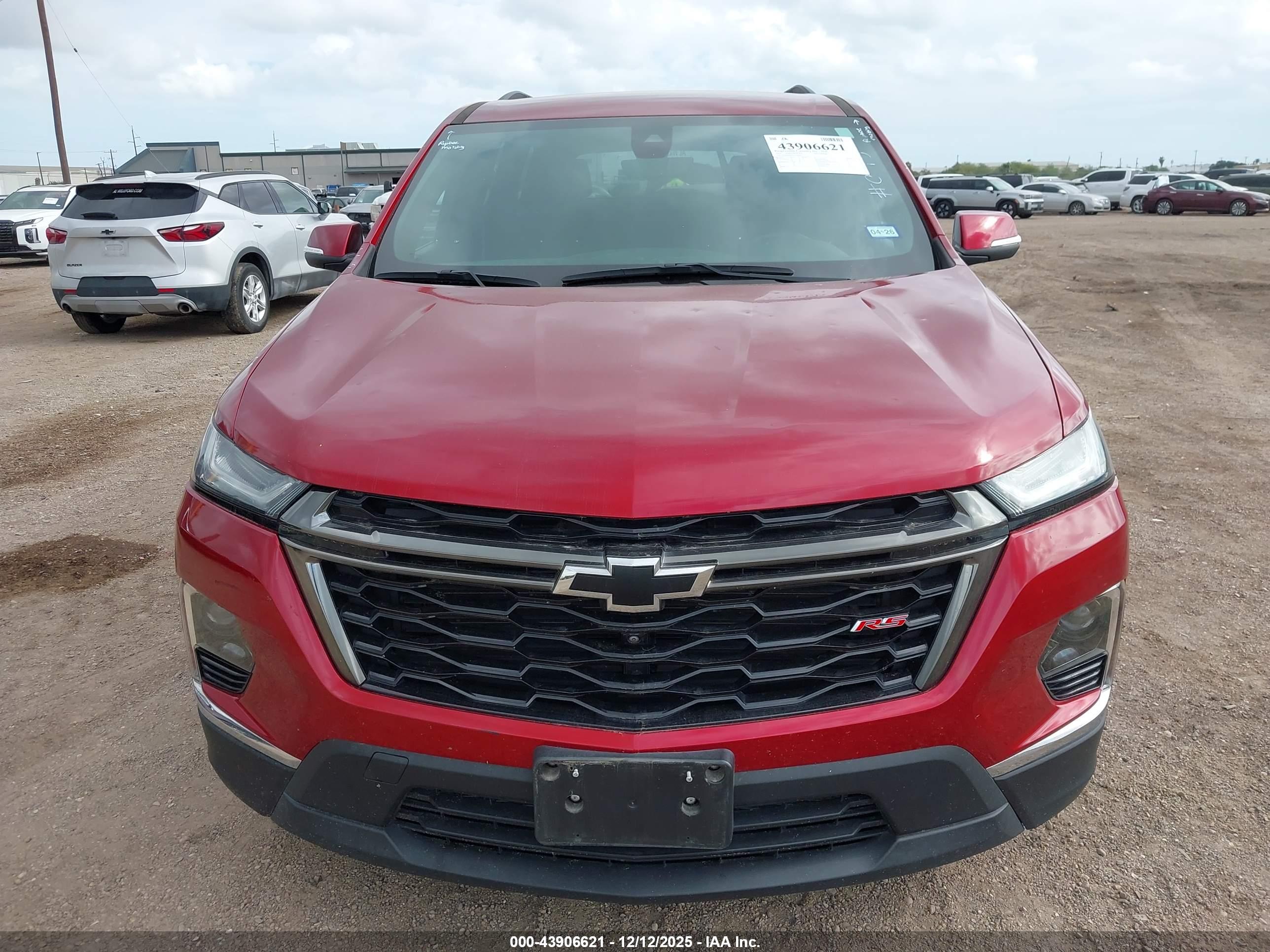 CHEVROLET TRAVERSE image 6