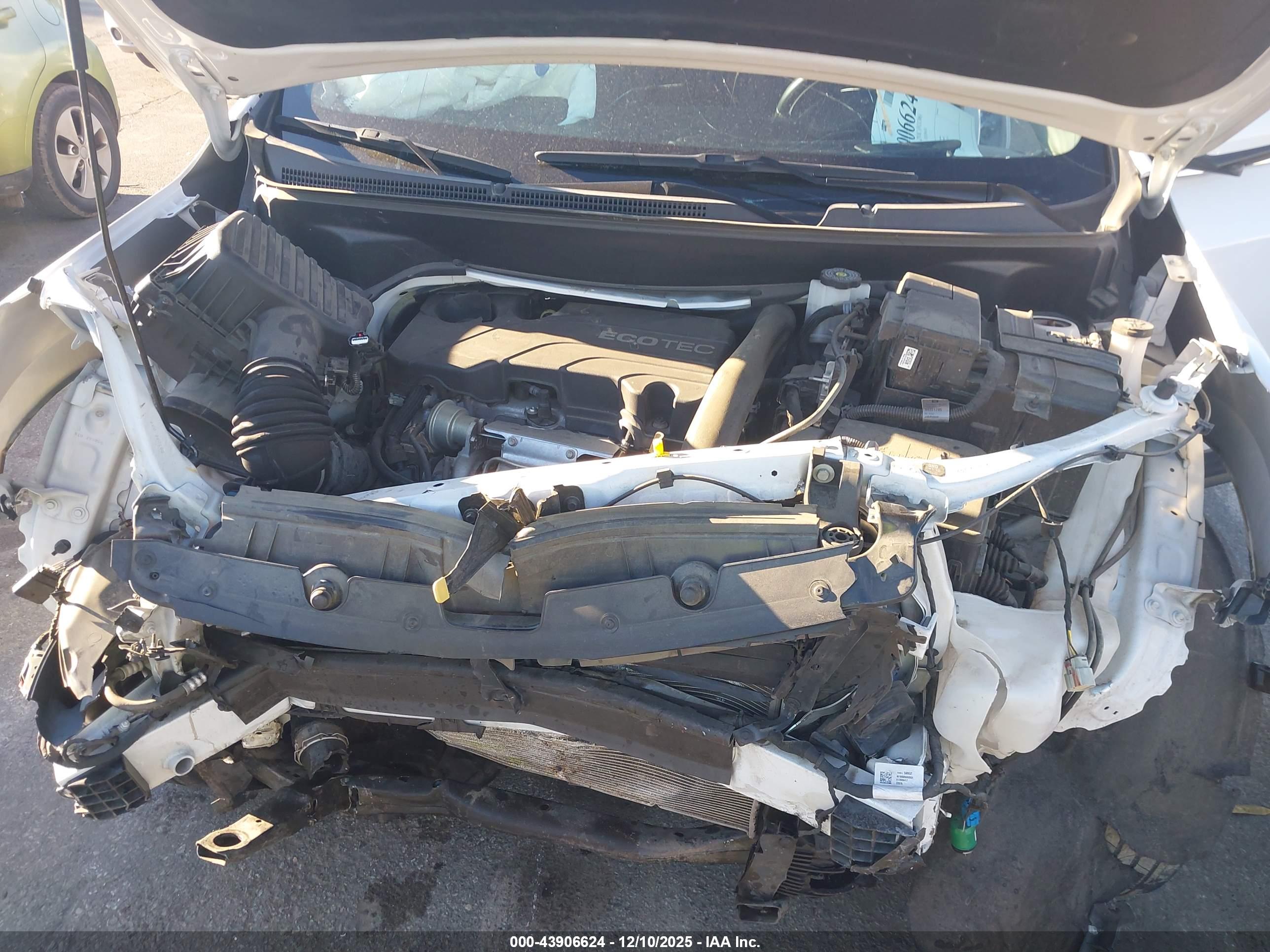 CHEVROLET EQUINOX image 10