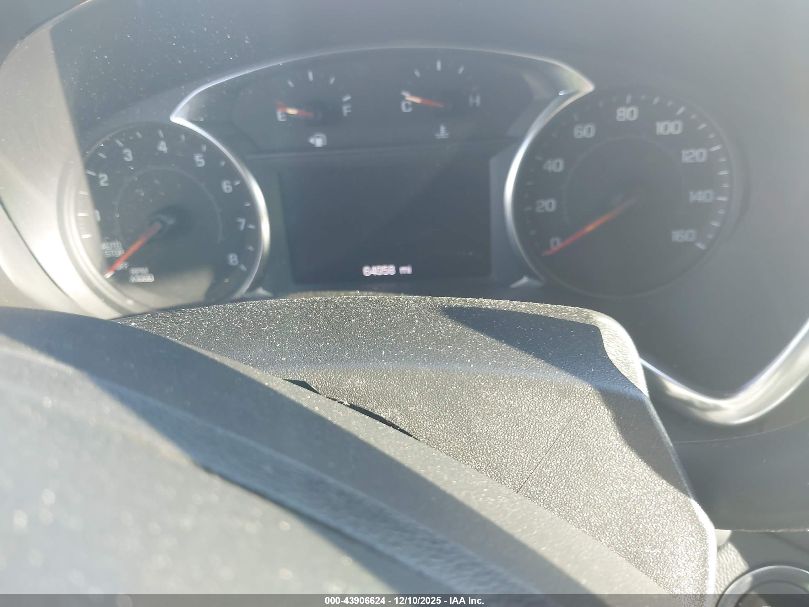 CHEVROLET EQUINOX image 7