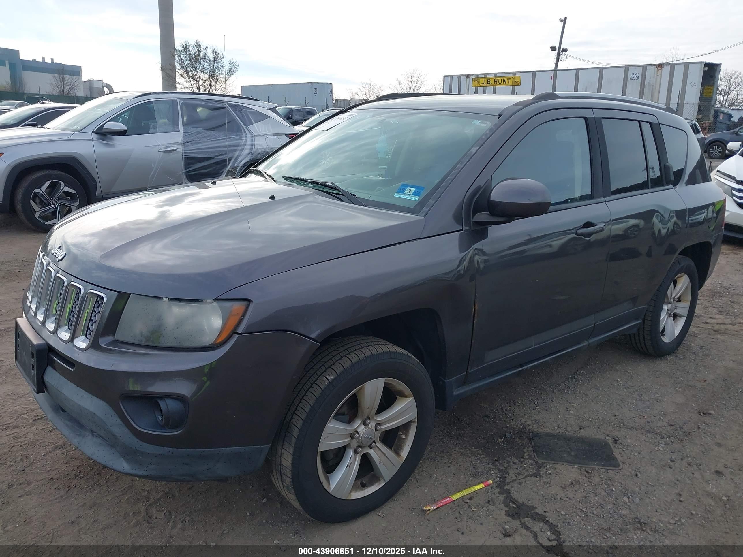 JEEP COMPASS image 2