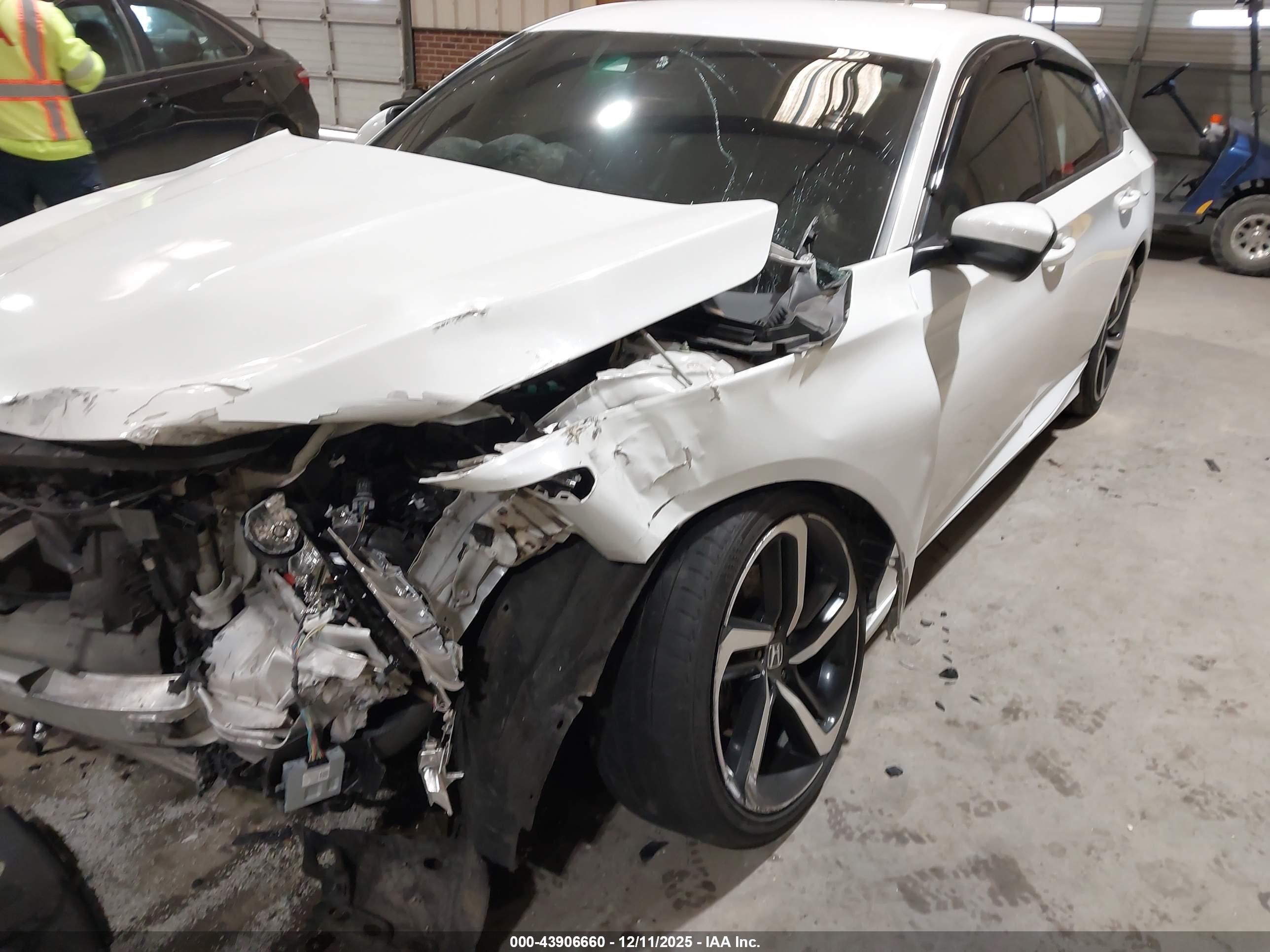 HONDA ACCORD image 6