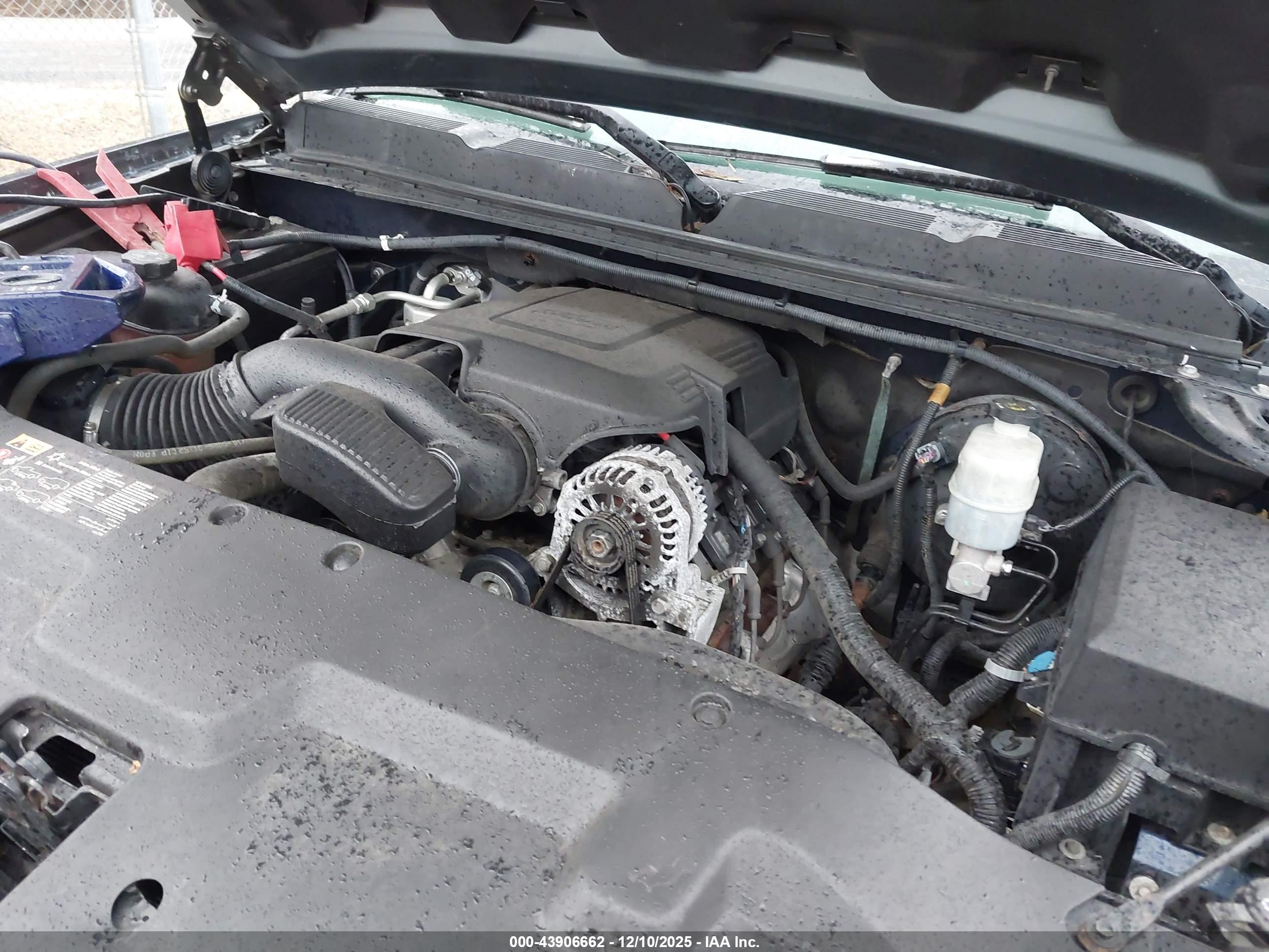 CHEVROLET SILVERADO image 10