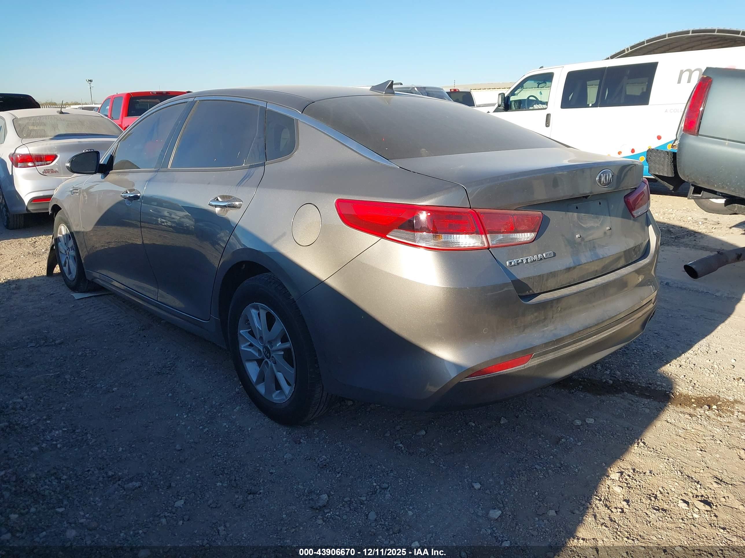 KIA OPTIMA image 3
