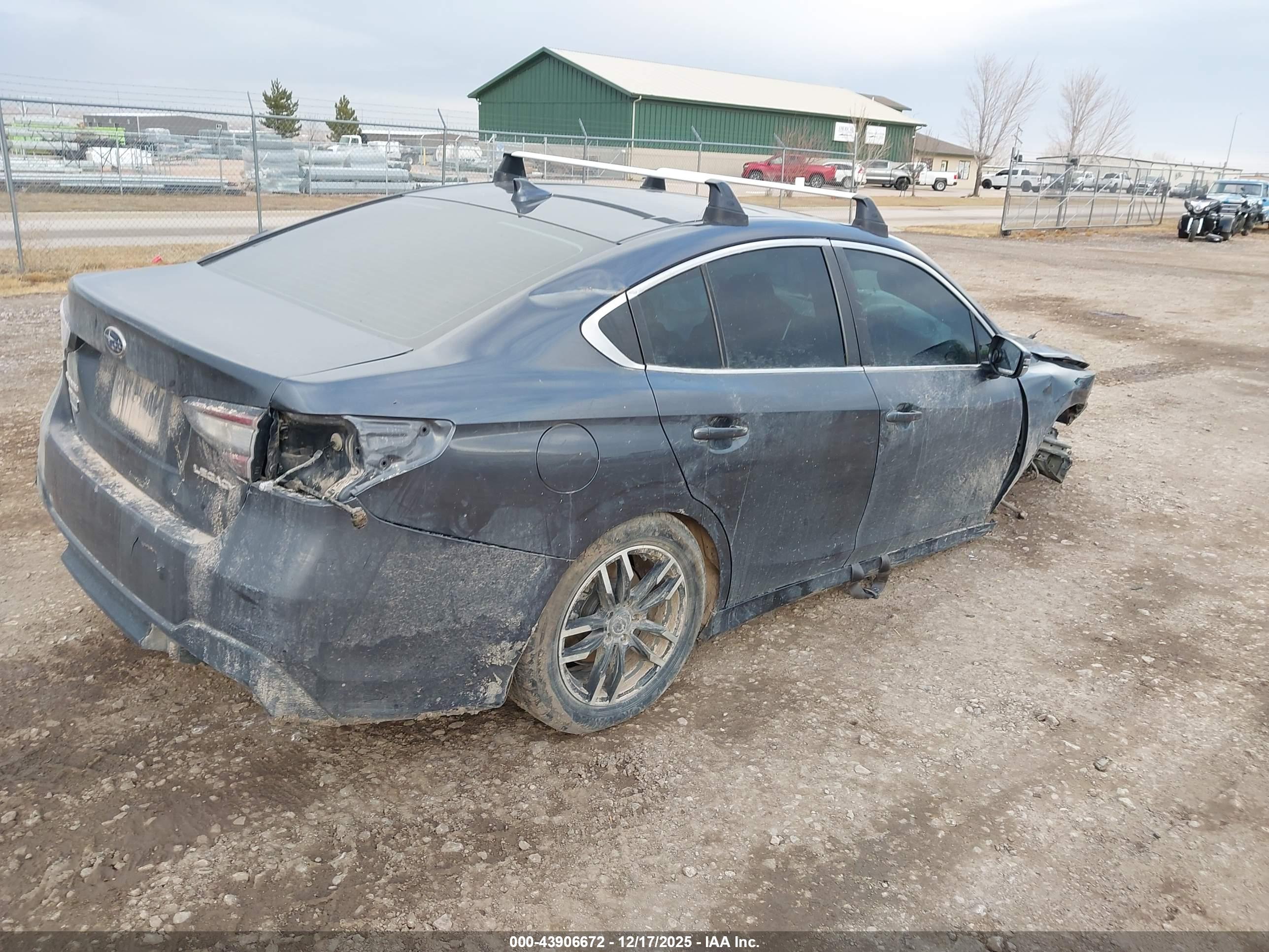 SUBARU LEGACY image 4