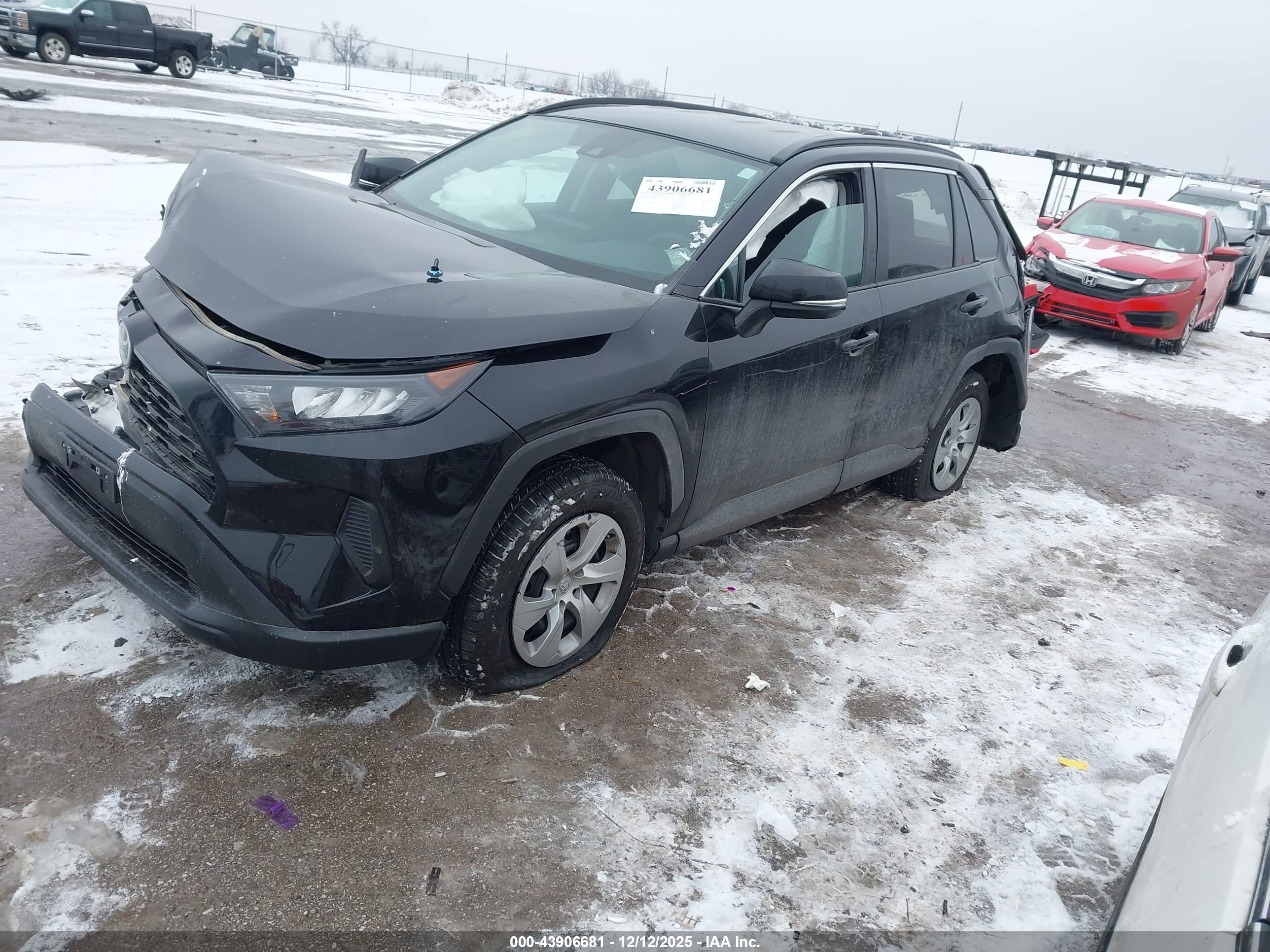TOYOTA RAV4 image 2