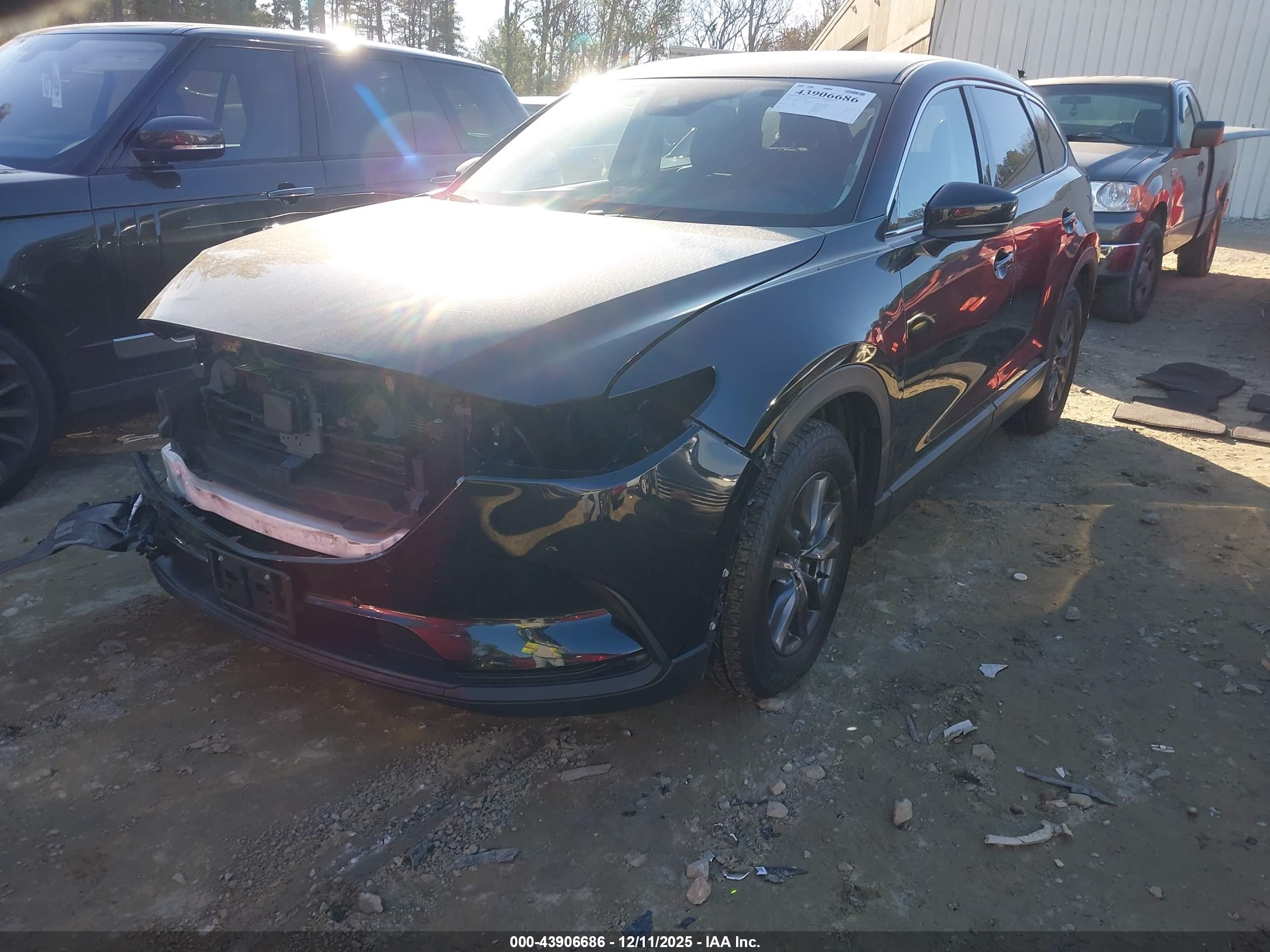 MAZDA CX-9 image 2