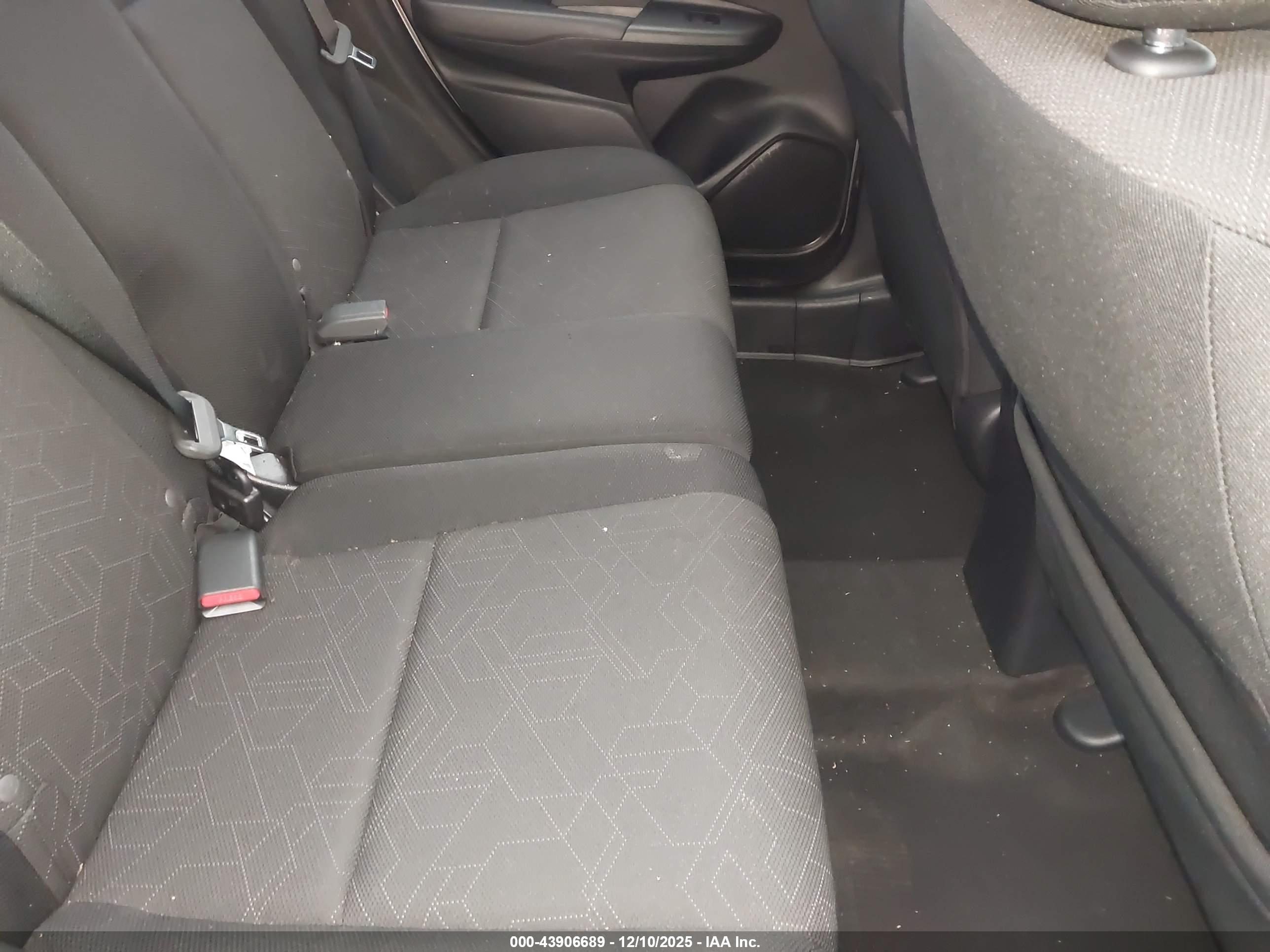 HONDA FIT image 8
