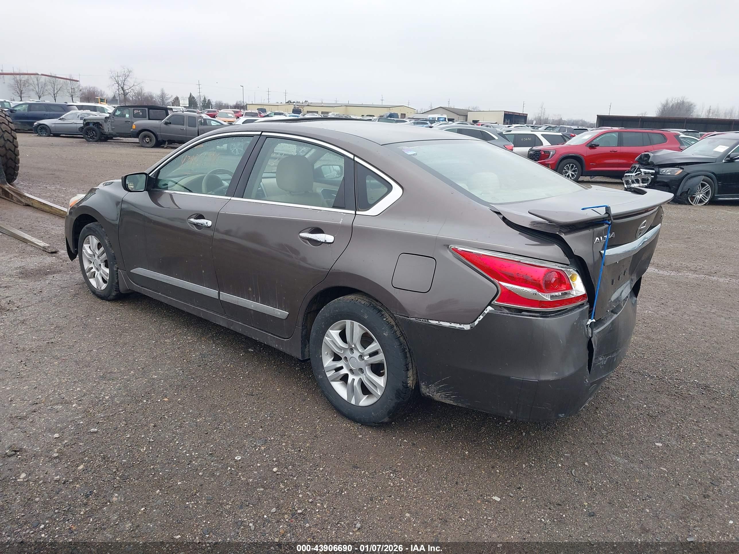 NISSAN ALTIMA image 3
