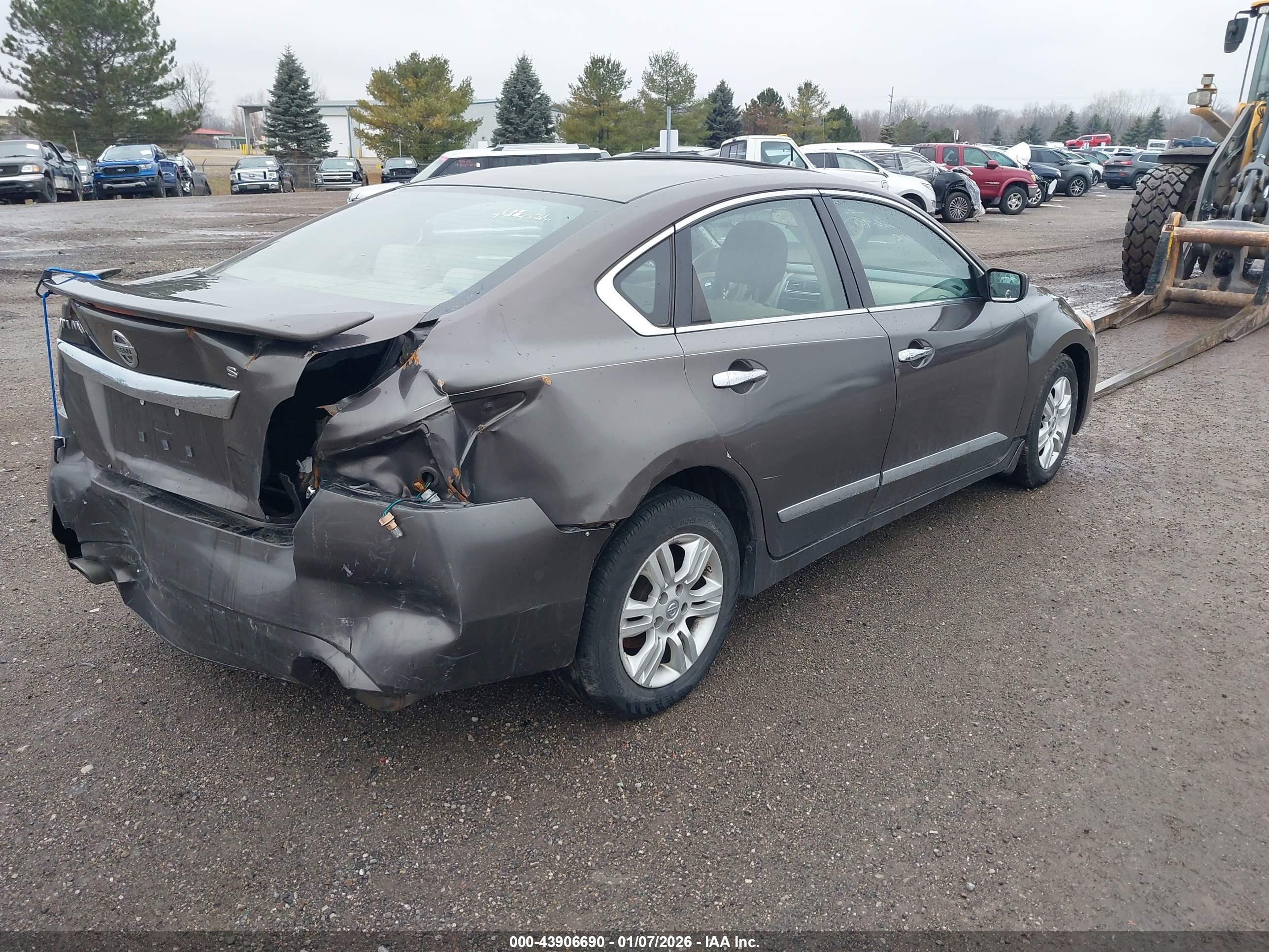 NISSAN ALTIMA image 4