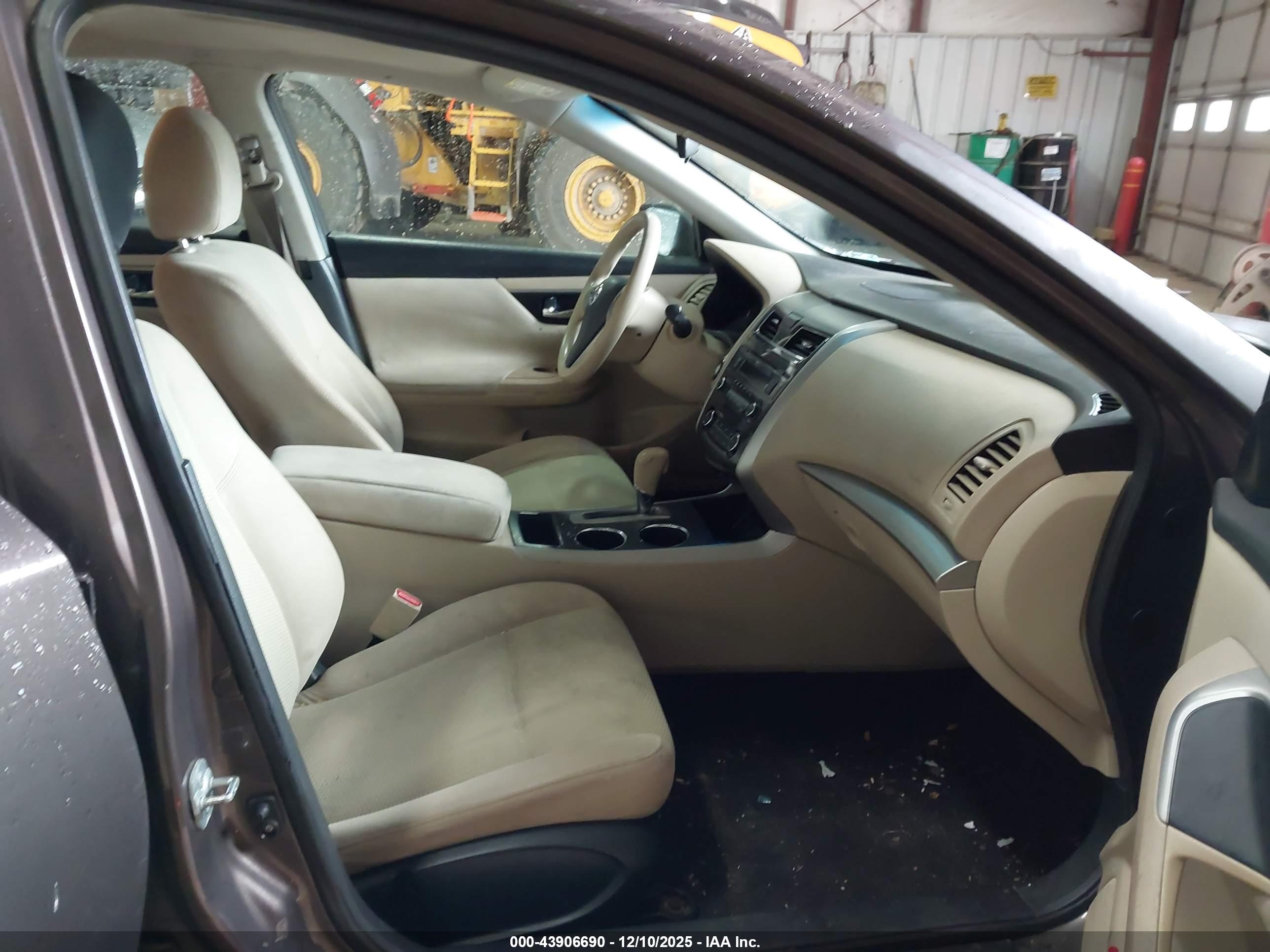 NISSAN ALTIMA image 5