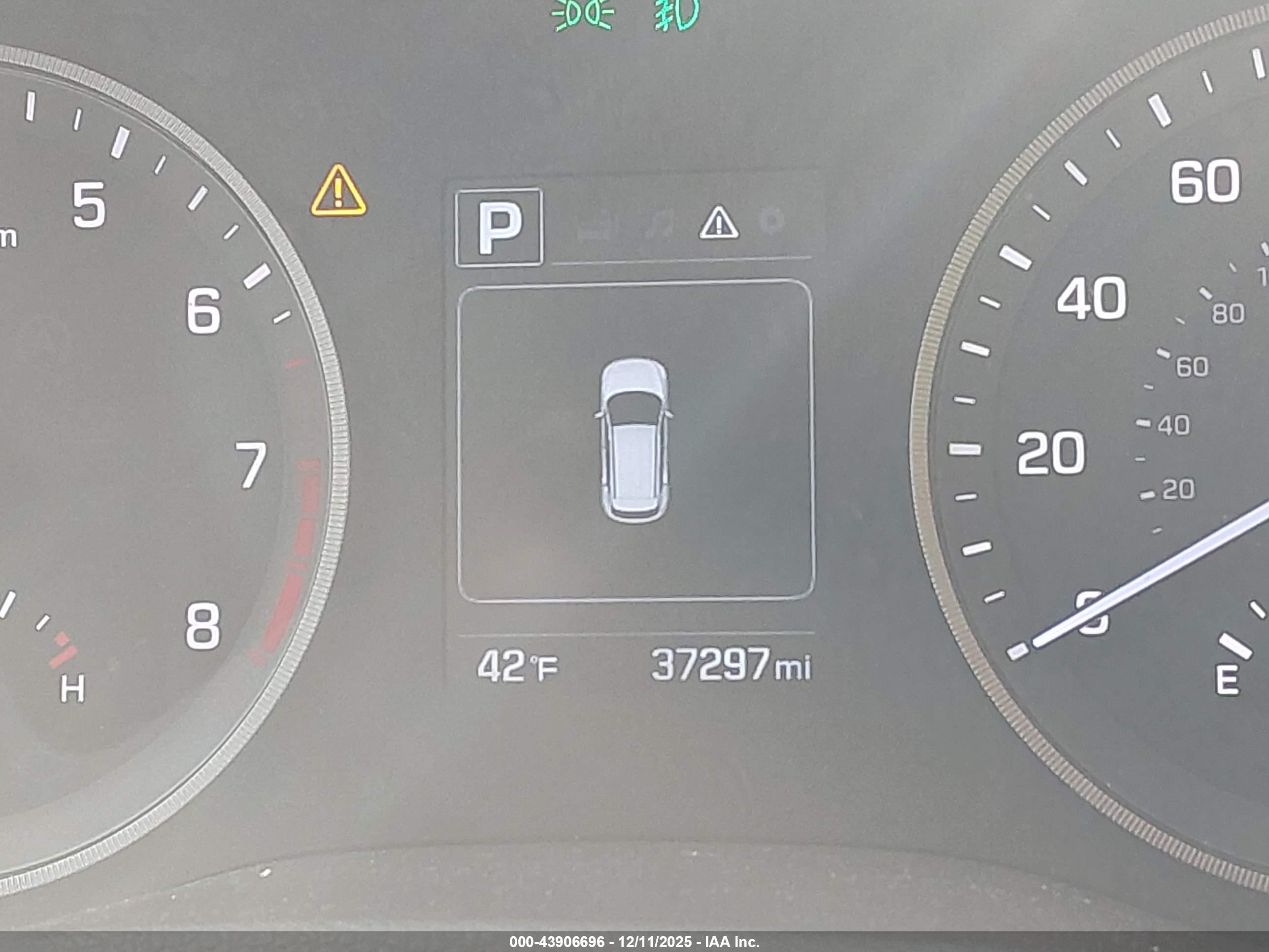 HYUNDAI TUCSON image 7