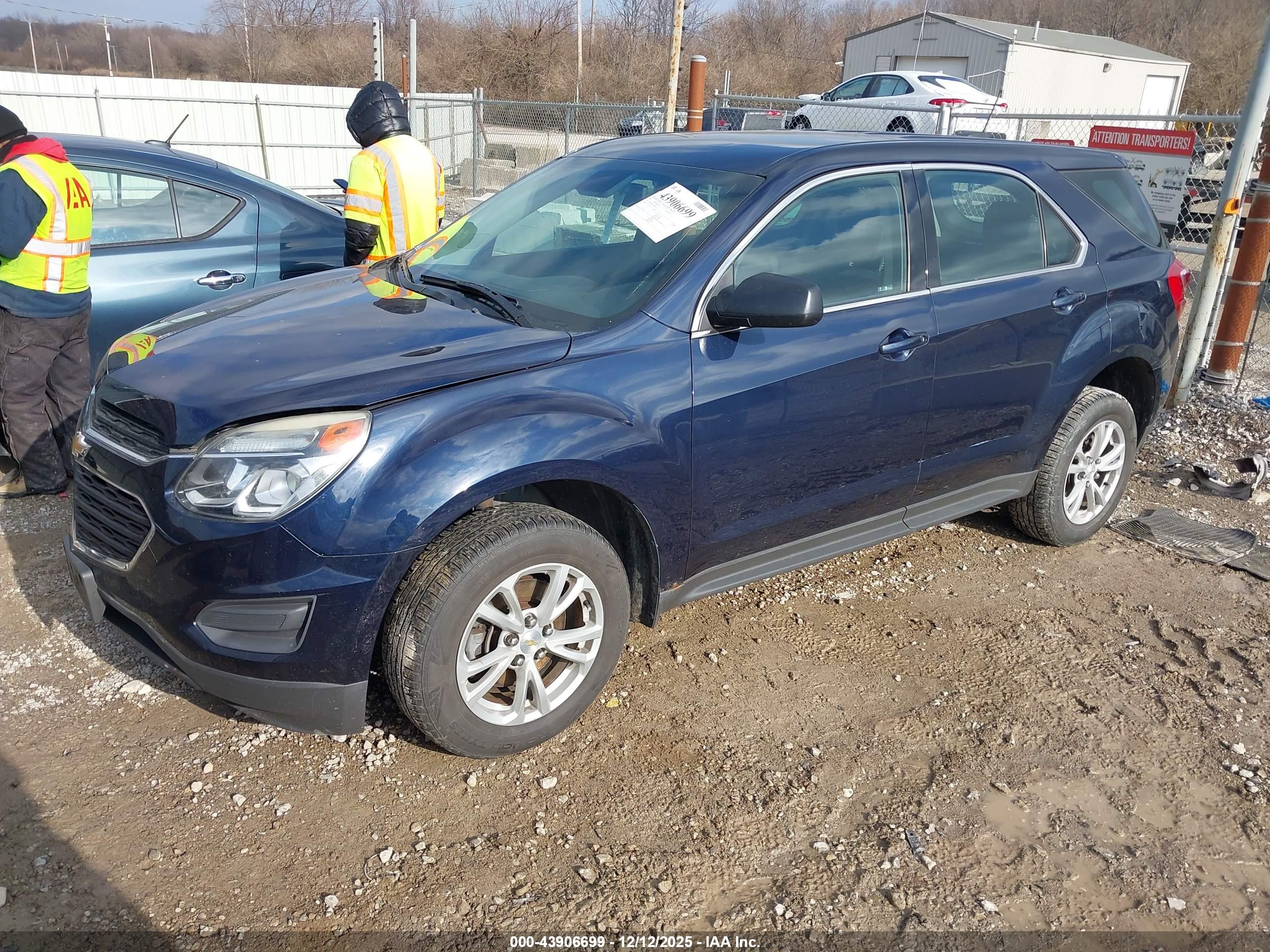CHEVROLET EQUINOX image 2