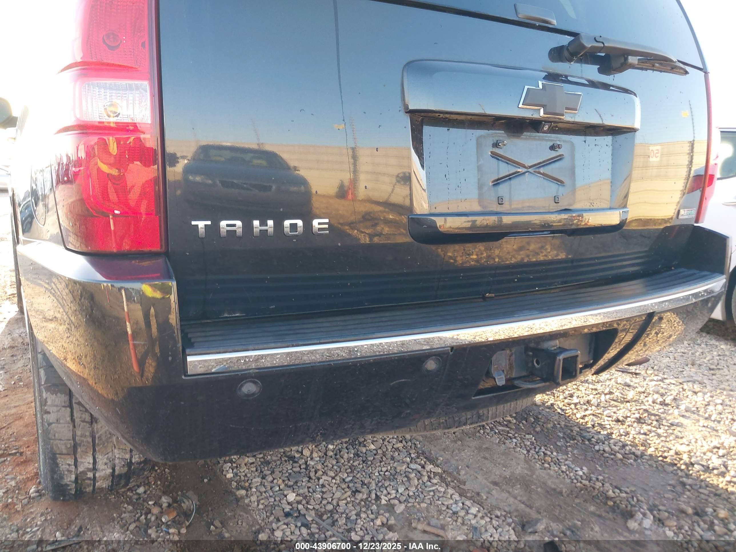 CHEVROLET TAHOE image 6