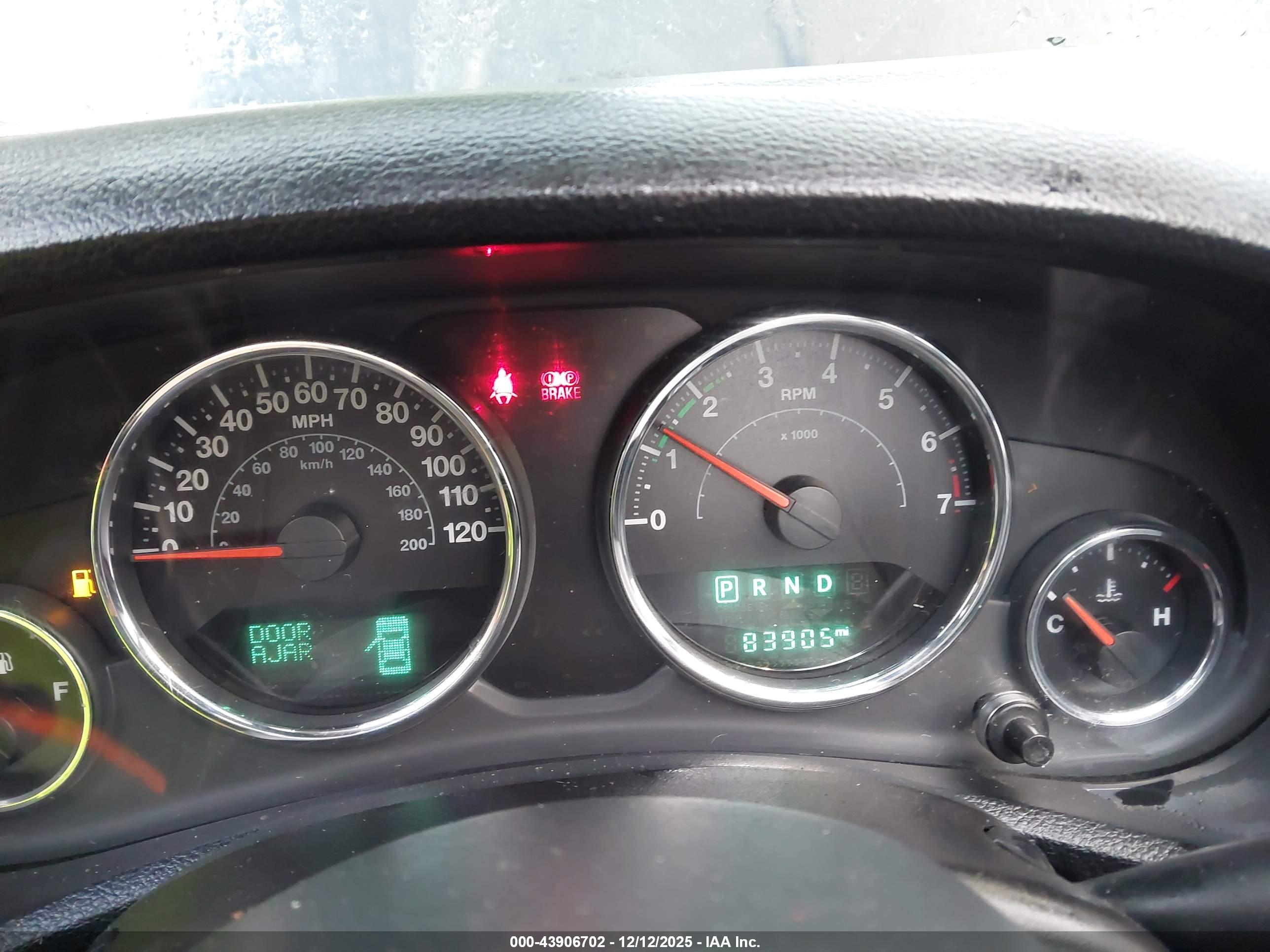 JEEP WRANGLER image 7