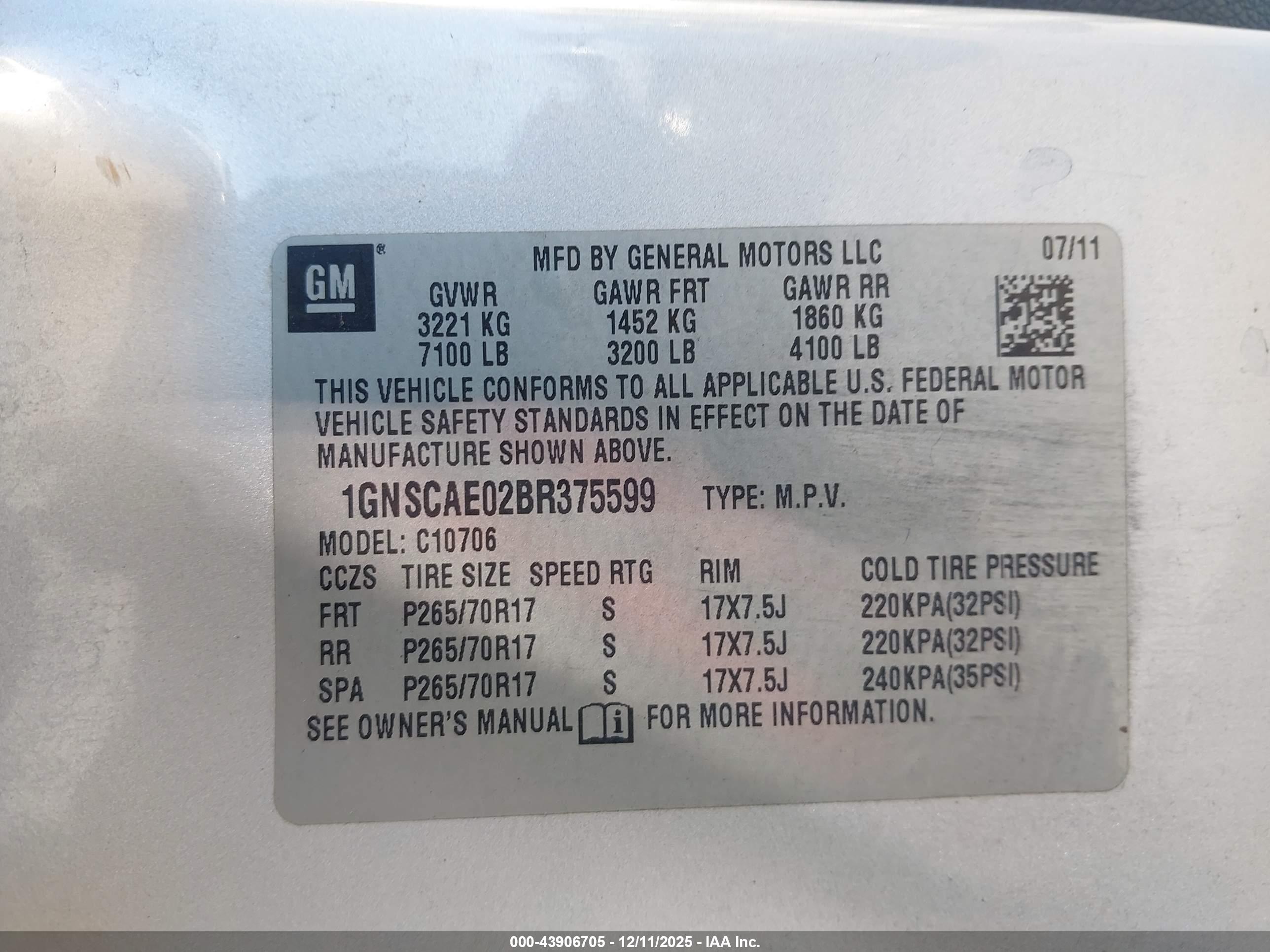 CHEVROLET TAHOE image 9