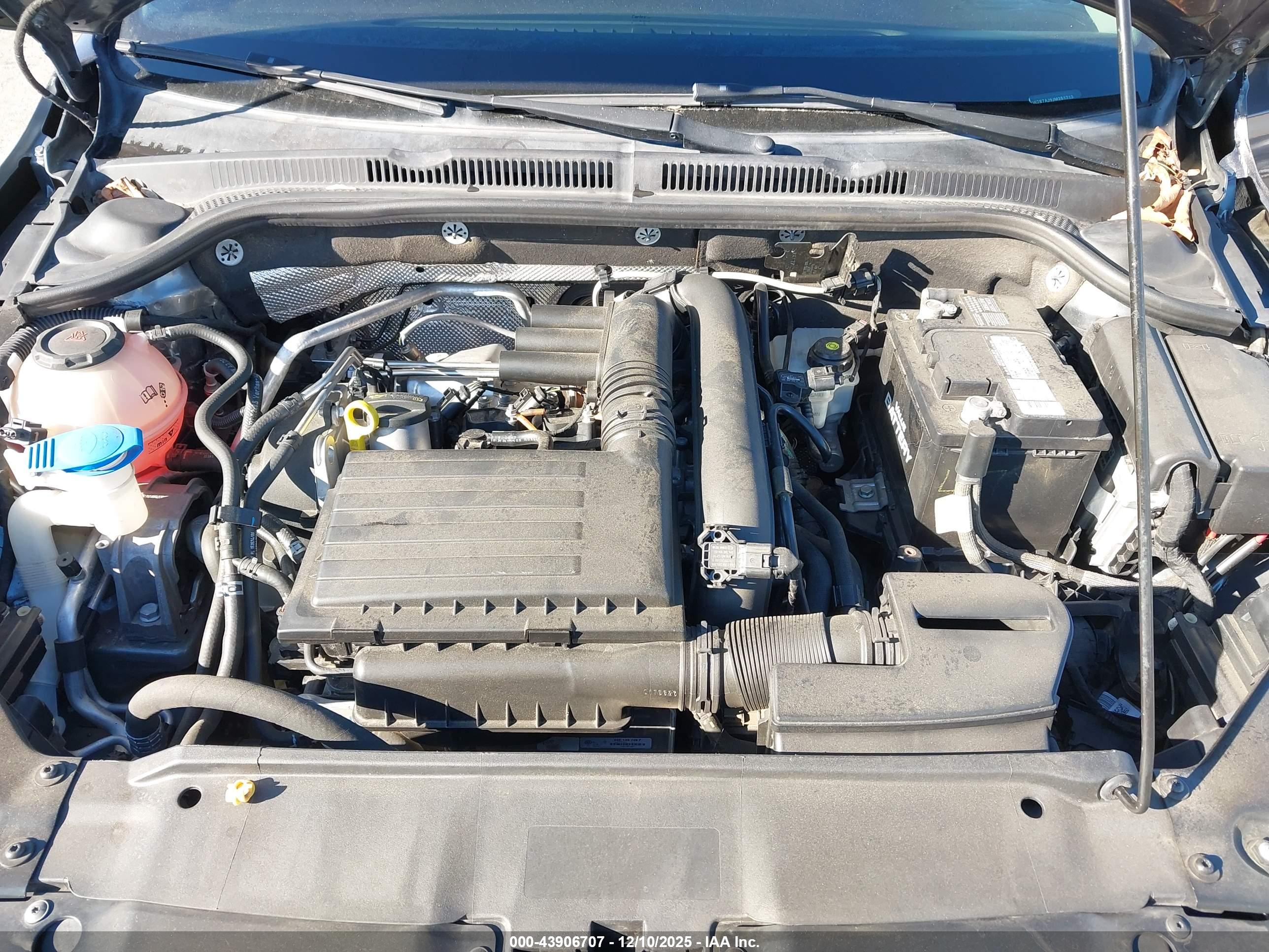 VOLKSWAGEN JETTA image 10