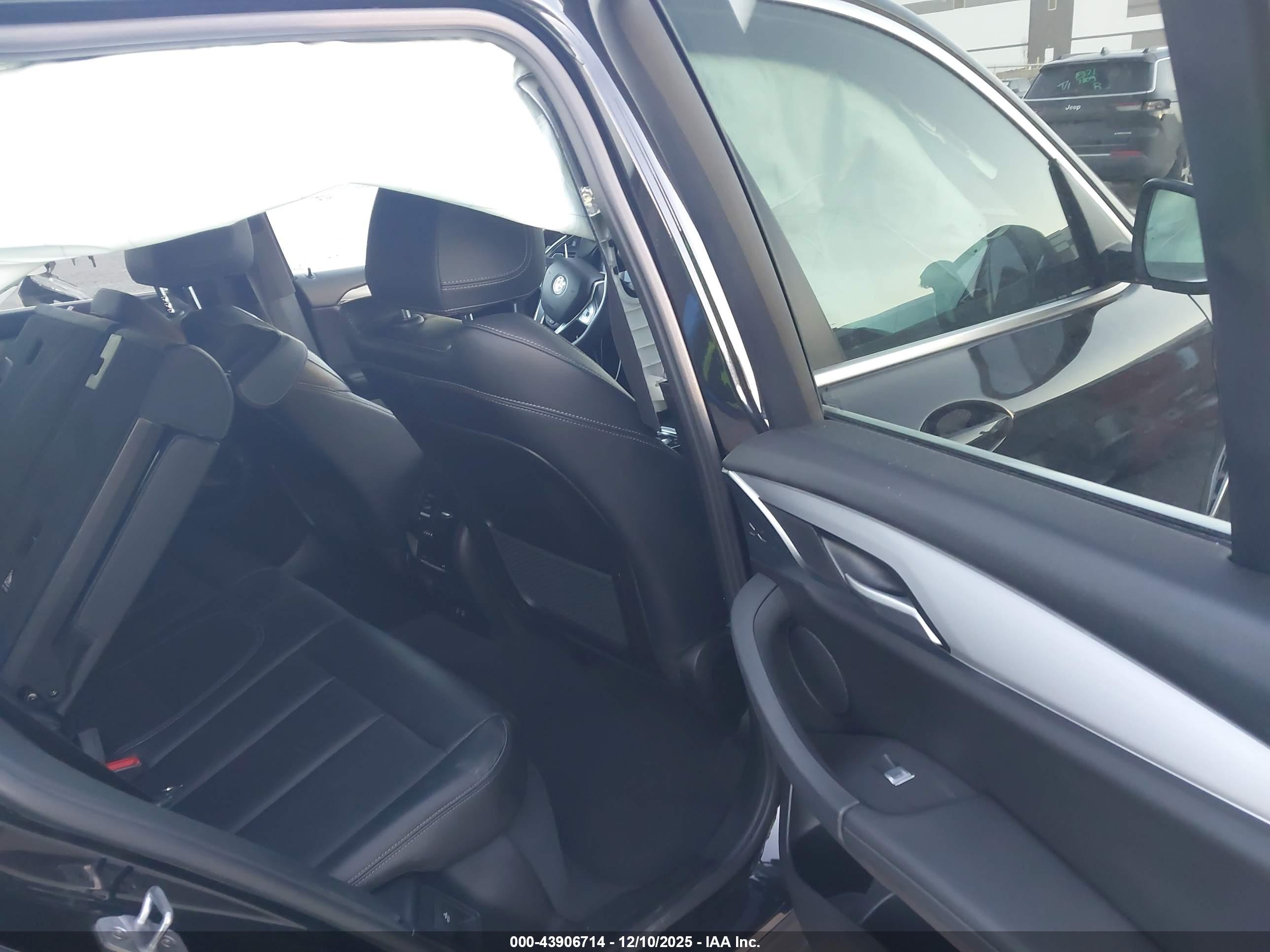 BMW X3 image 8