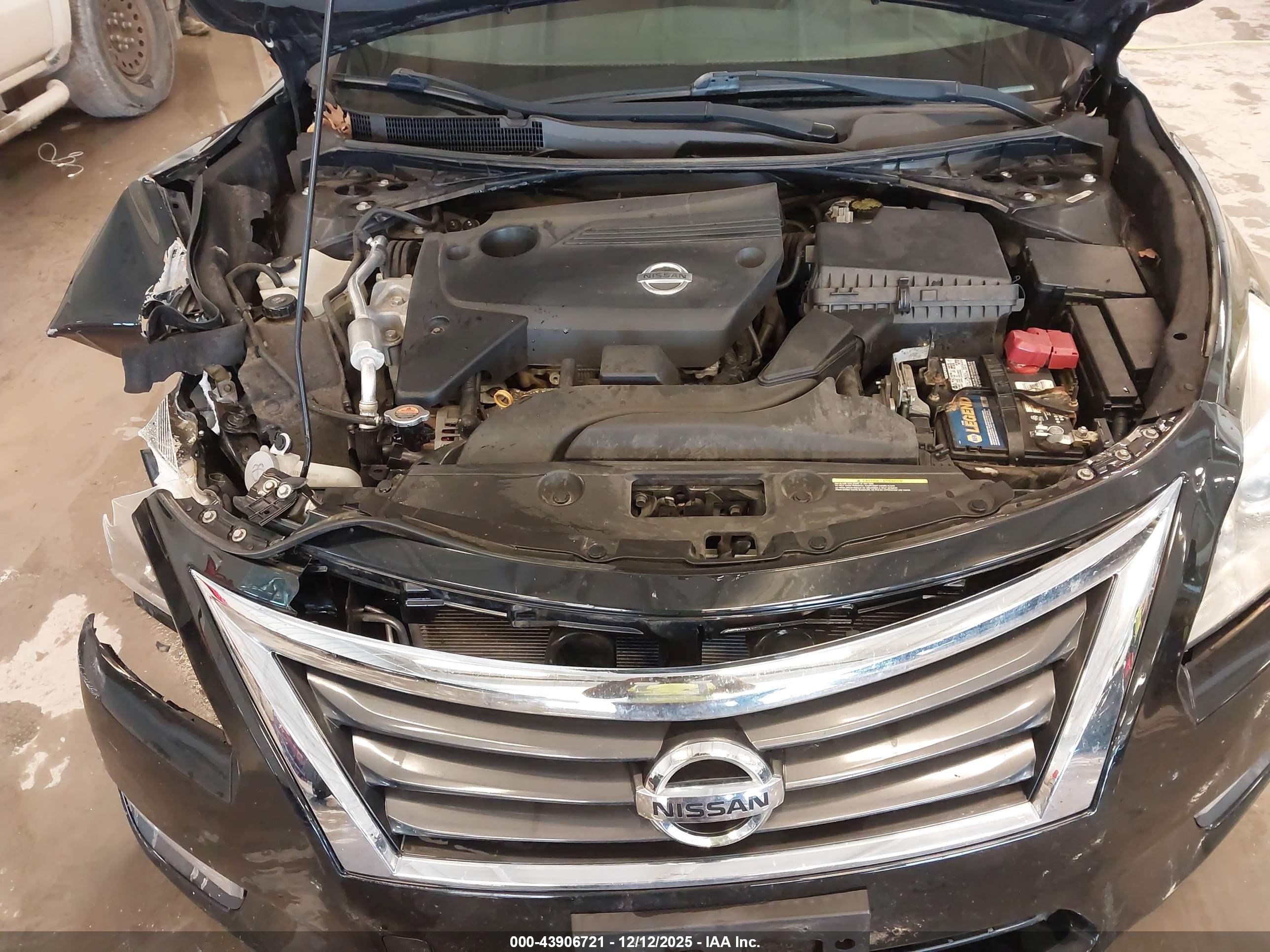 NISSAN ALTIMA image 10