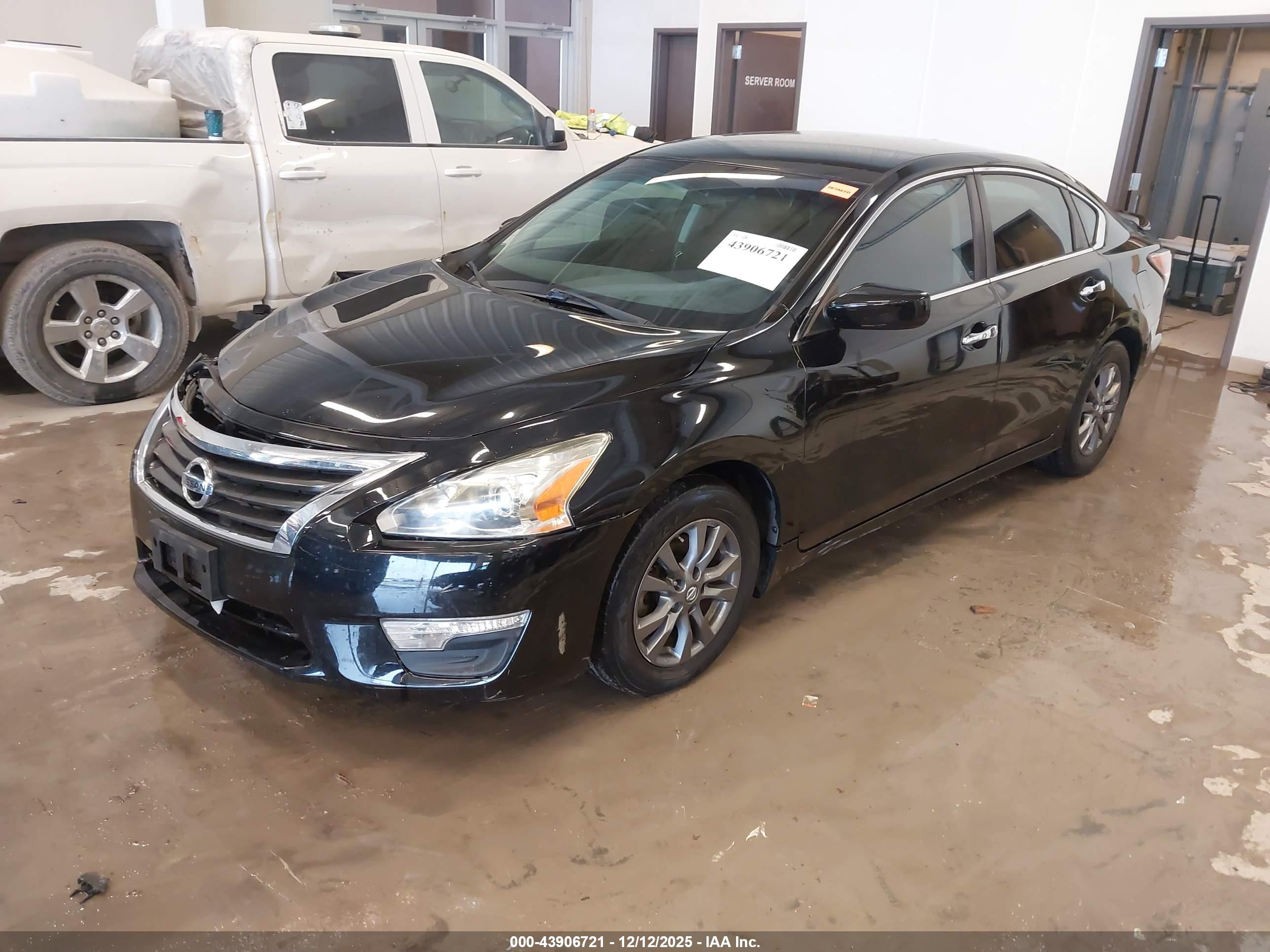 NISSAN ALTIMA image 2