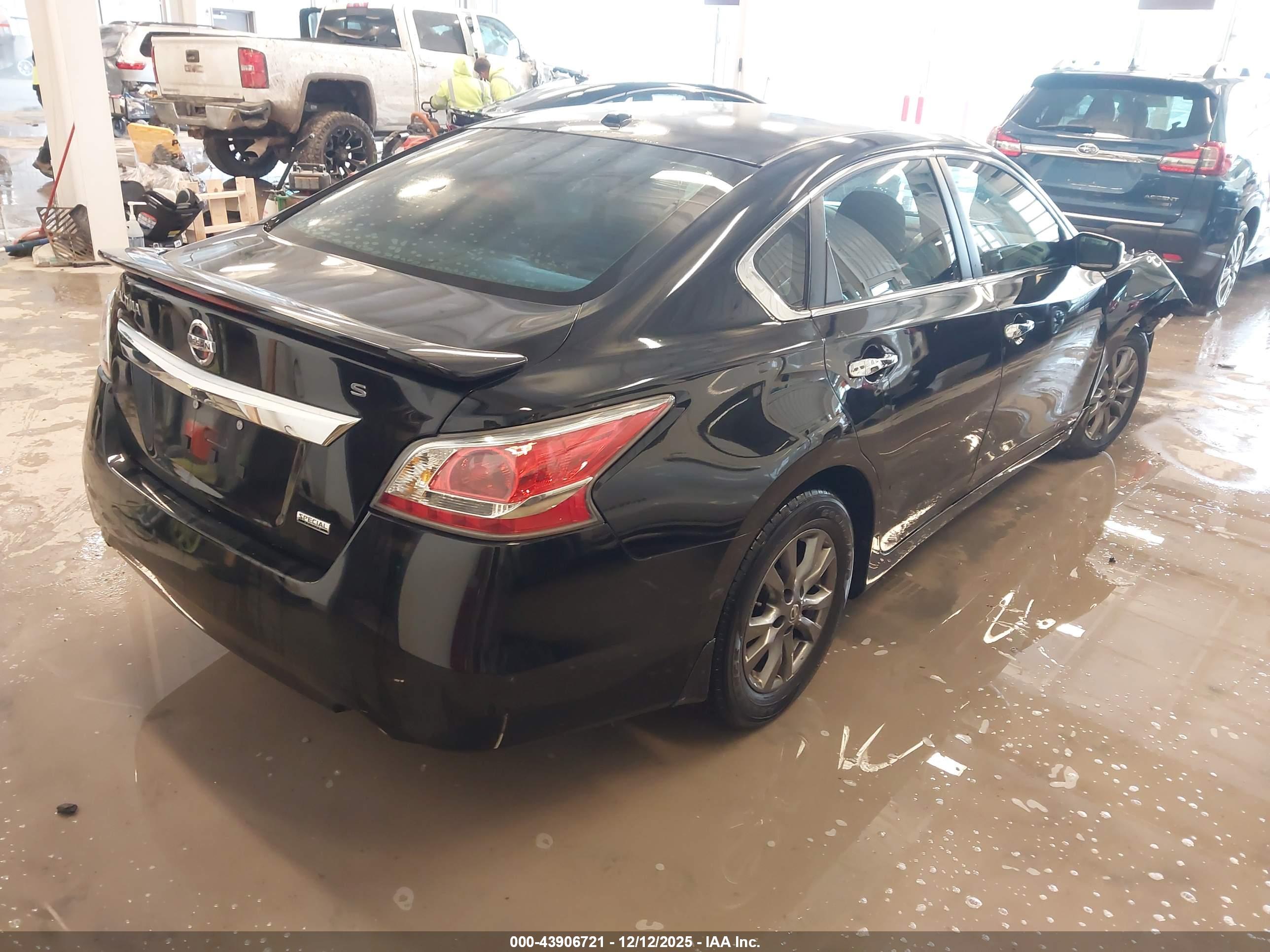 NISSAN ALTIMA image 4