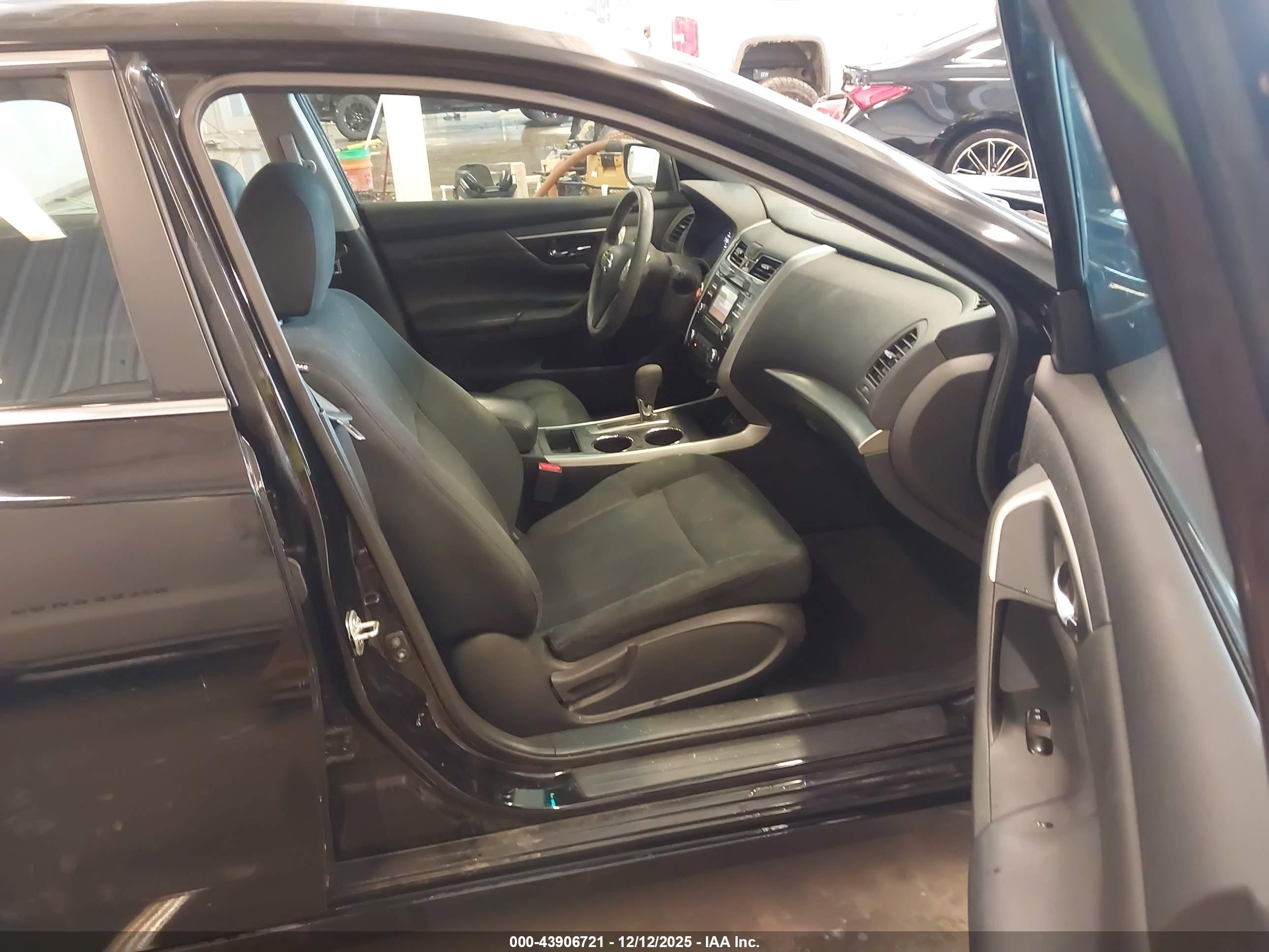 NISSAN ALTIMA image 5