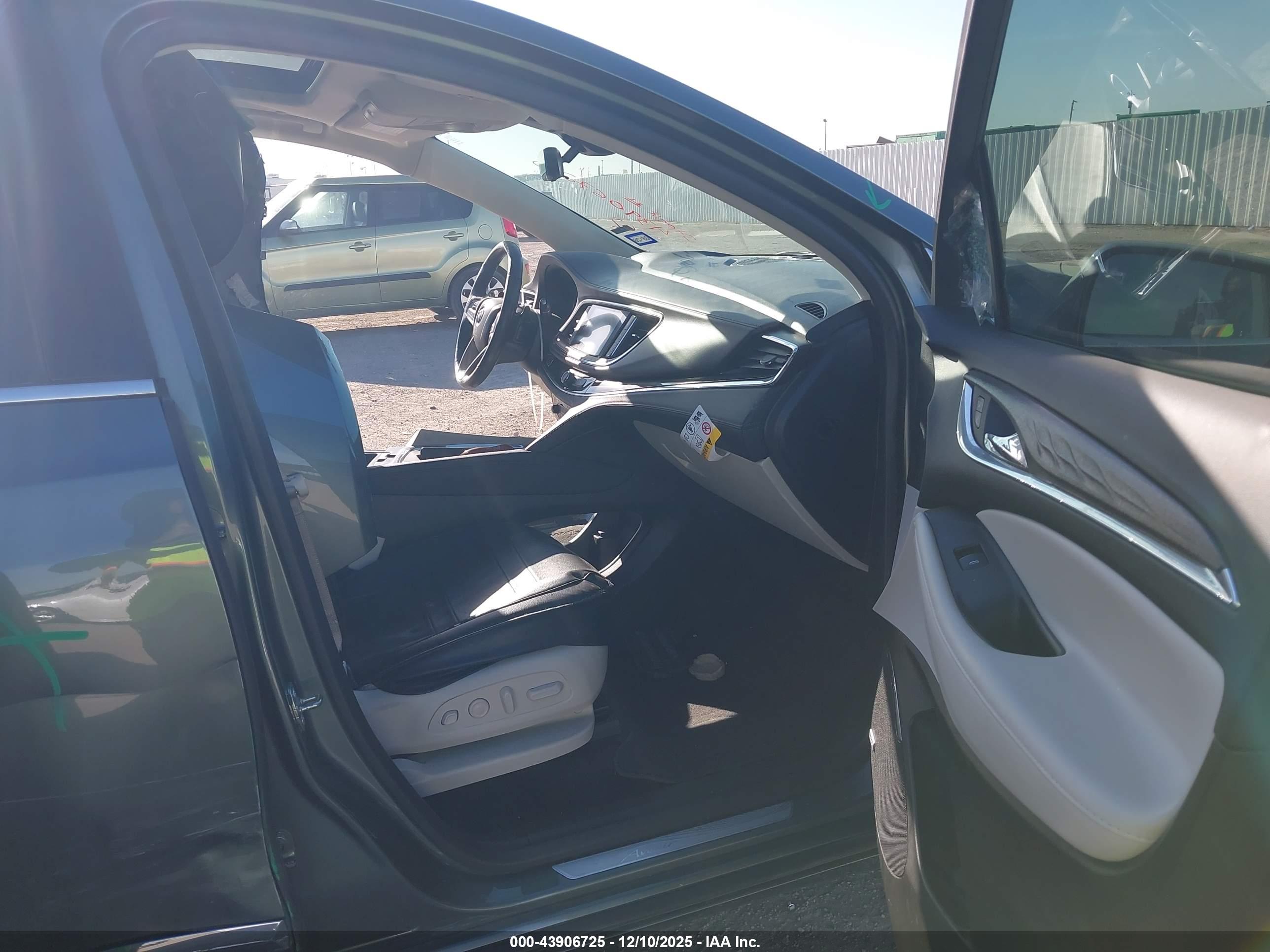 BUICK ENCLAVE image 5